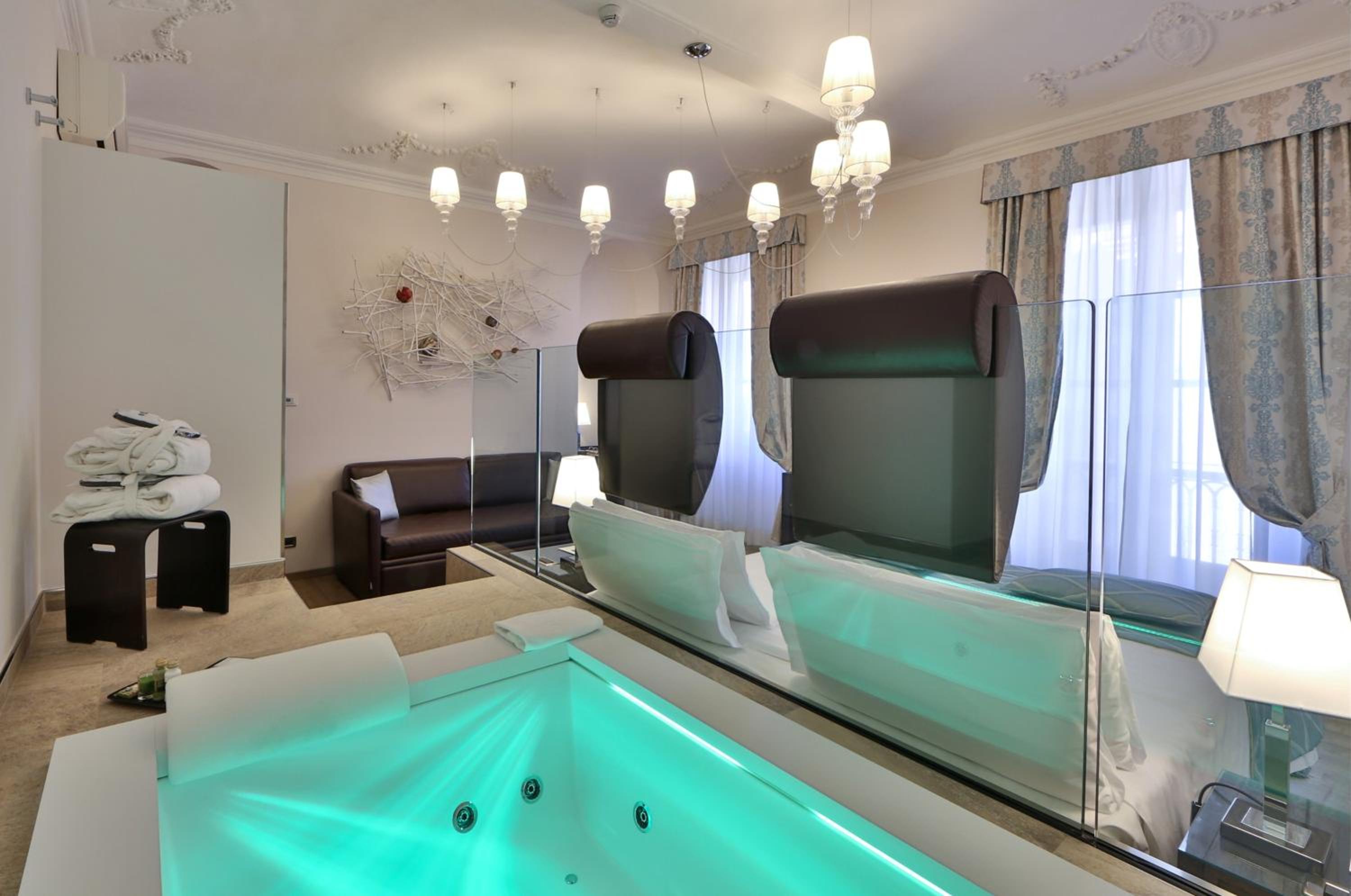 Junior Suite - Photo 11