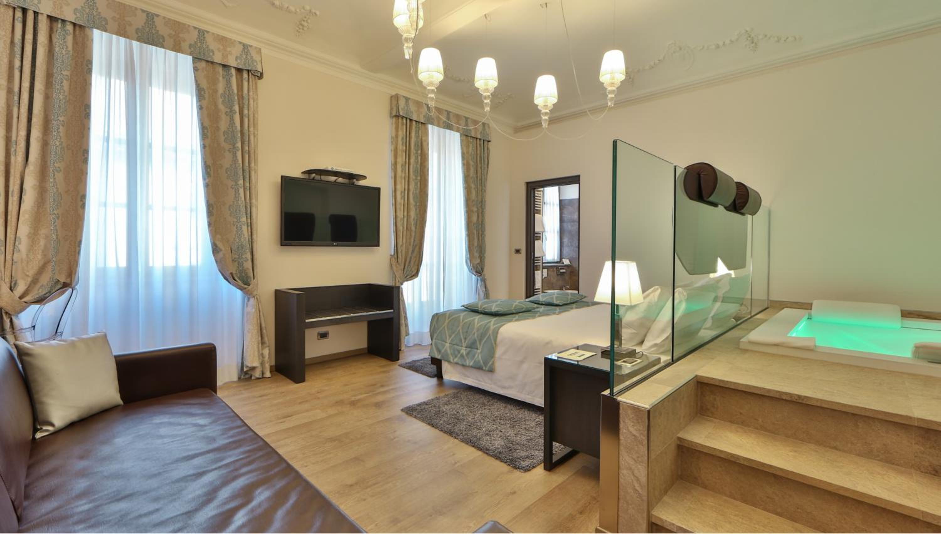 Junior Suite - Photo 10