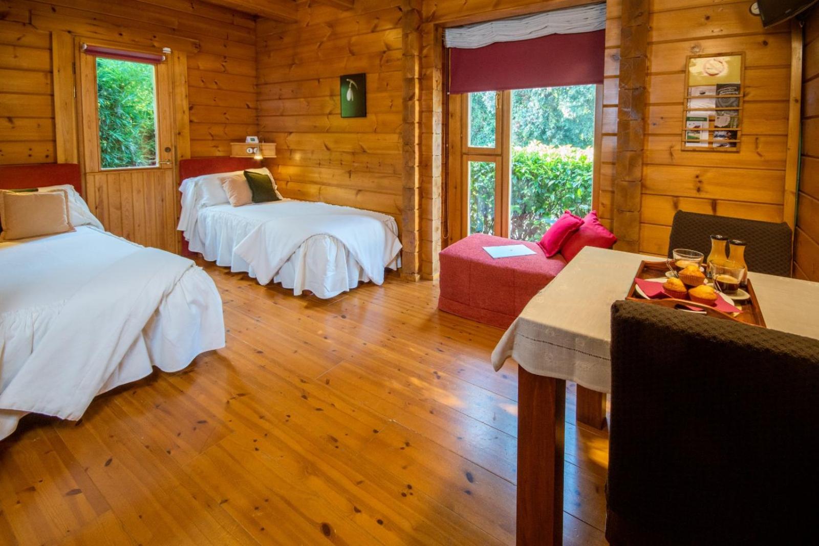 Double or Twin Room - Photo 6