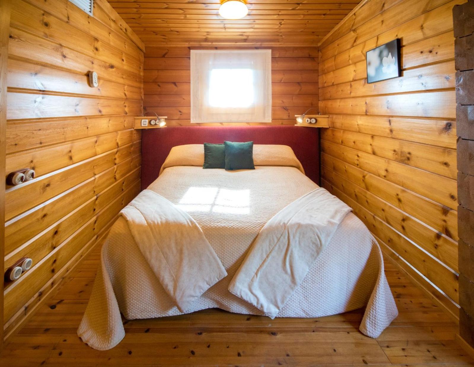 Double or Twin Room - Photo 2