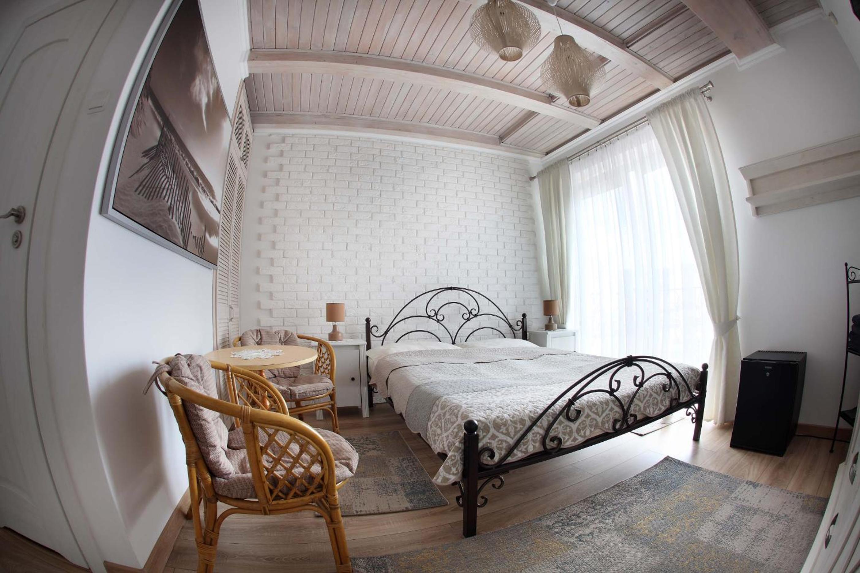 Deluxe Double Room with Balcony - Photo 2