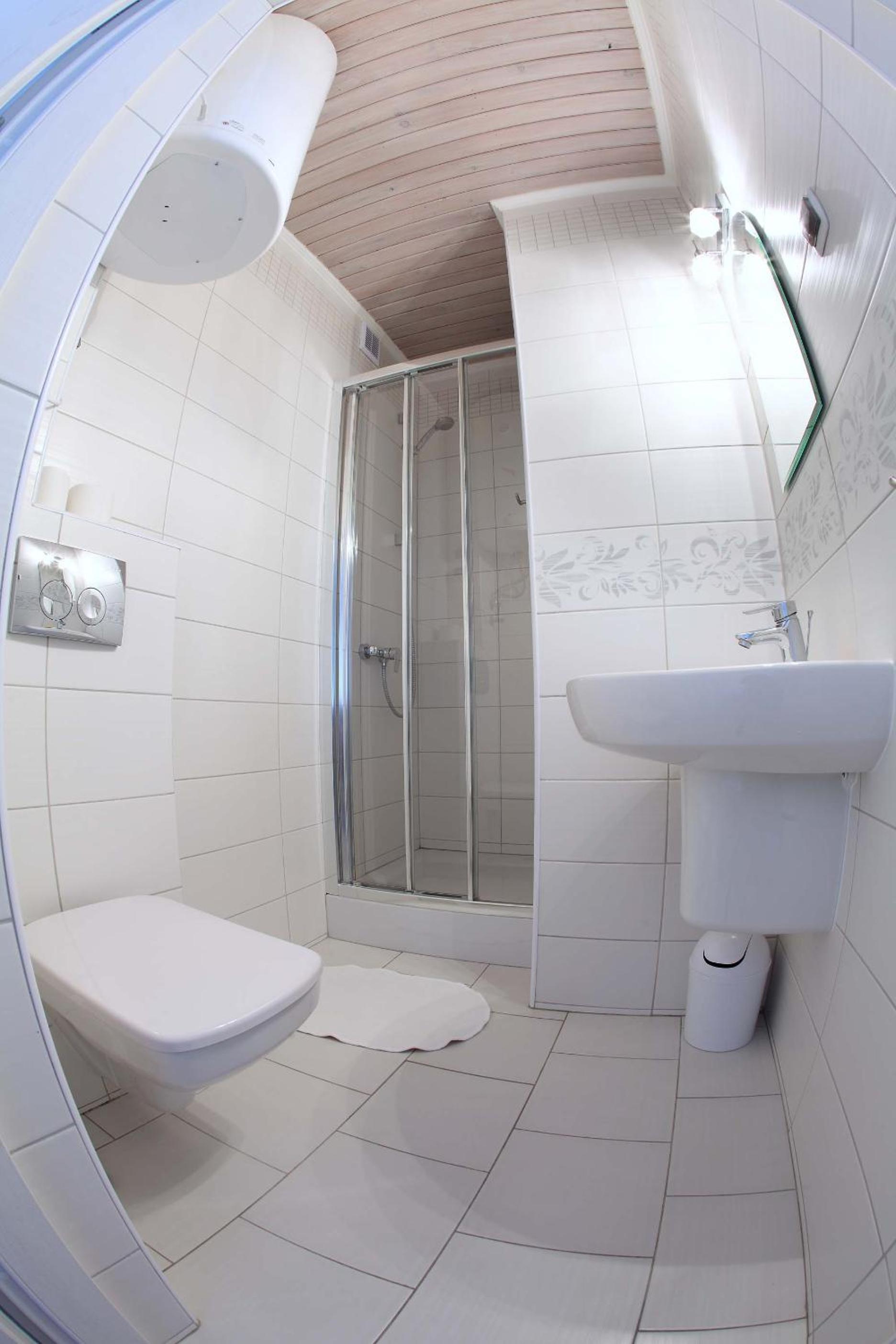 Deluxe Double Room with Balcony - Photo 3