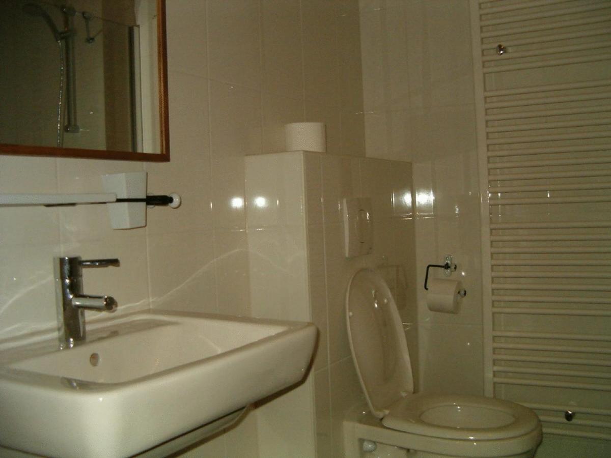 Double Room with Sauna - Photo 9