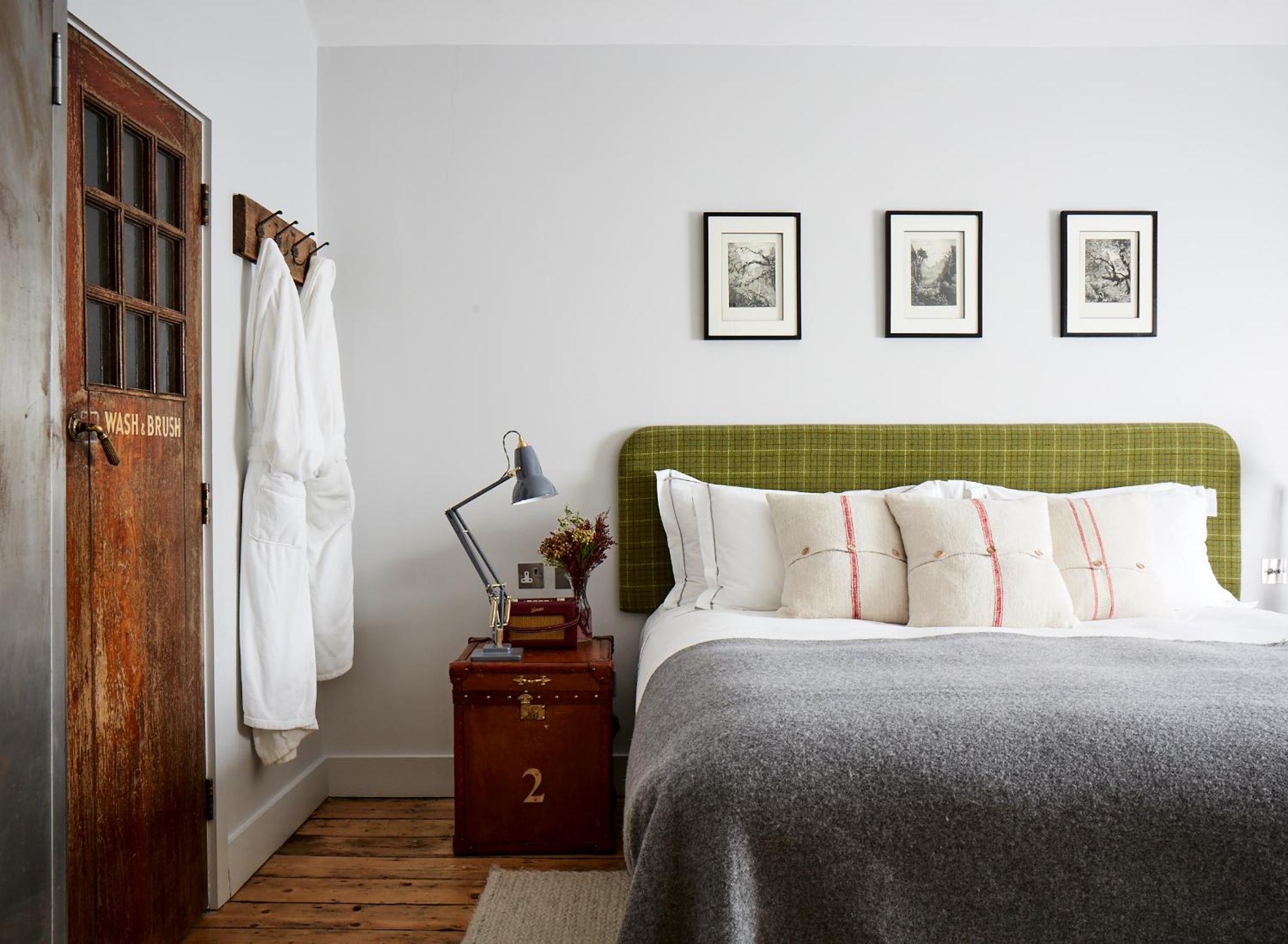 Deluxe Double or Twin Room photo 2