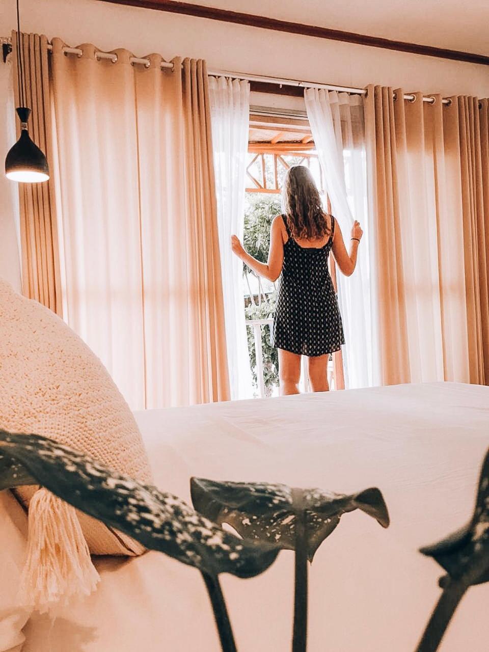 Deluxe Double Room with Balcony - Photo 8