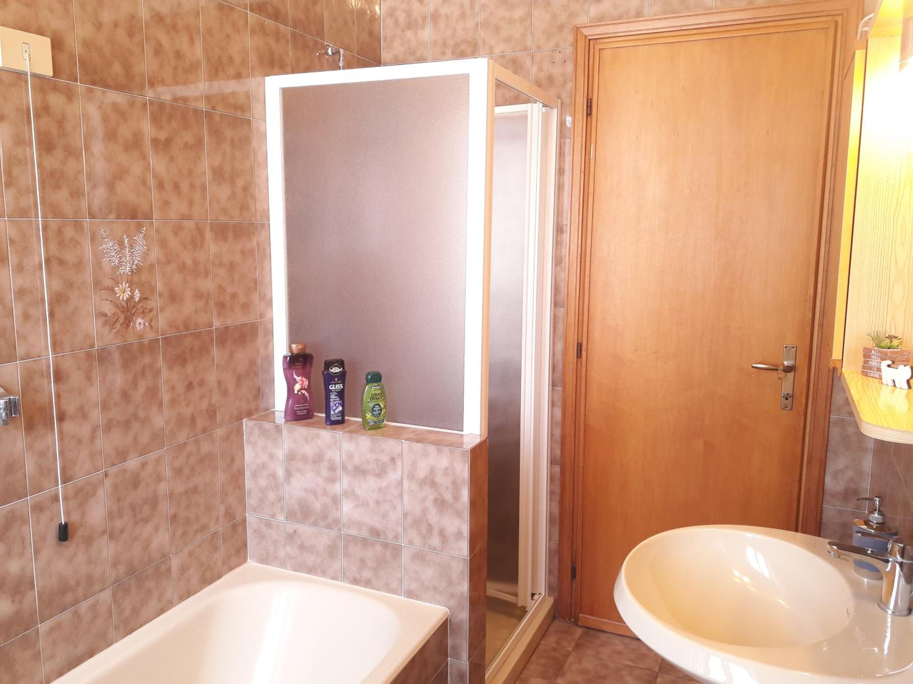 Two-Bedroom Apartment - Photo 4