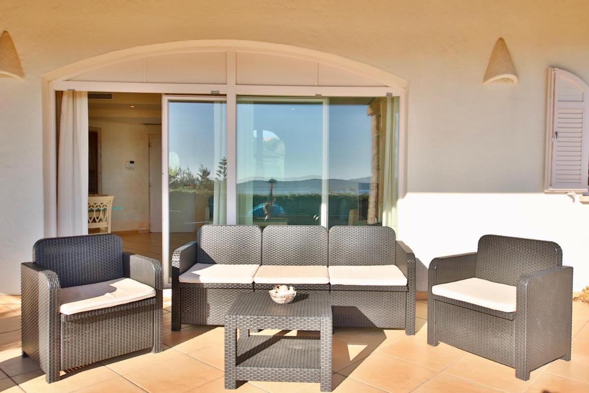 Three-Bedroom Villa photo 2