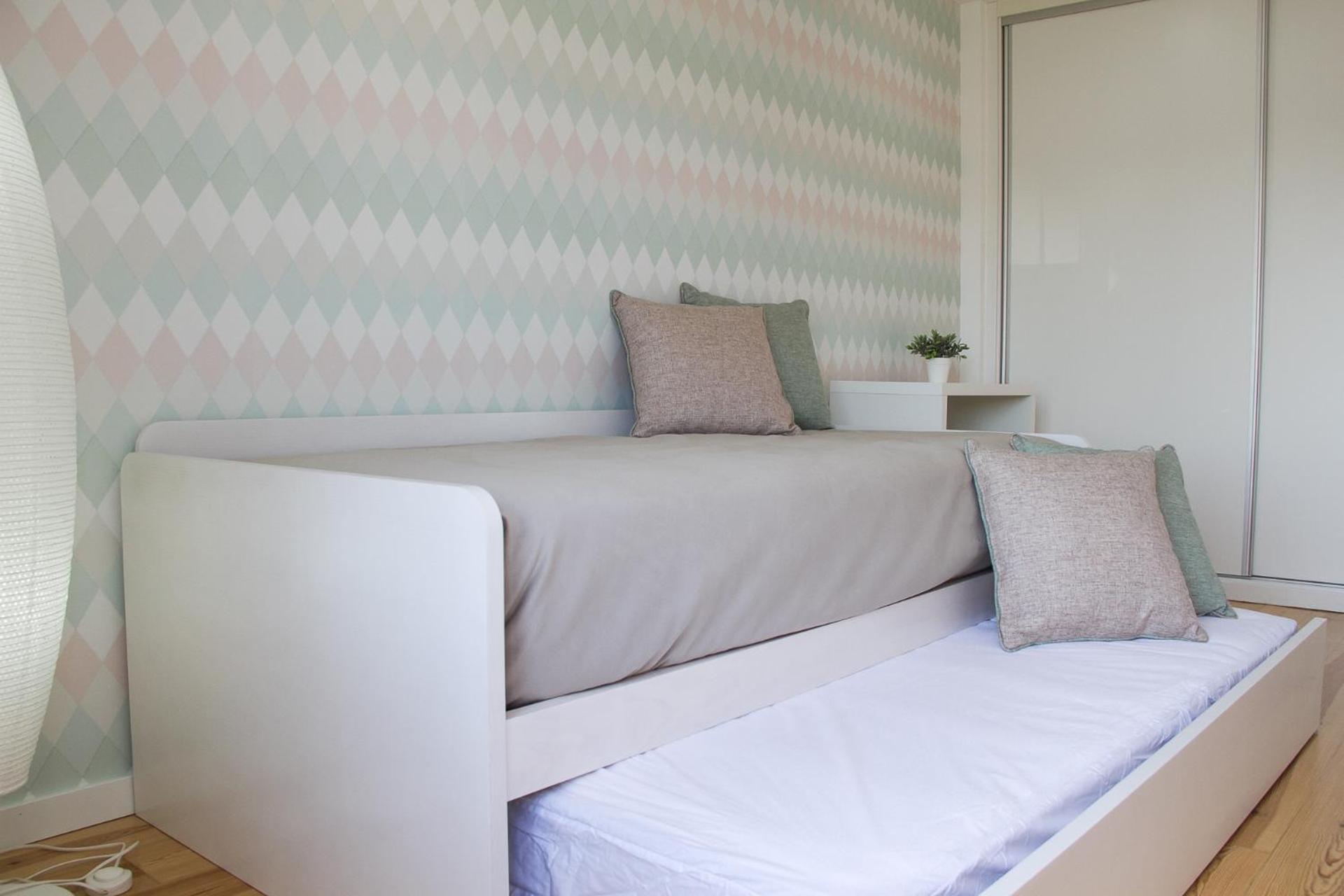 Two-Bedroom Apartment - Photo 4