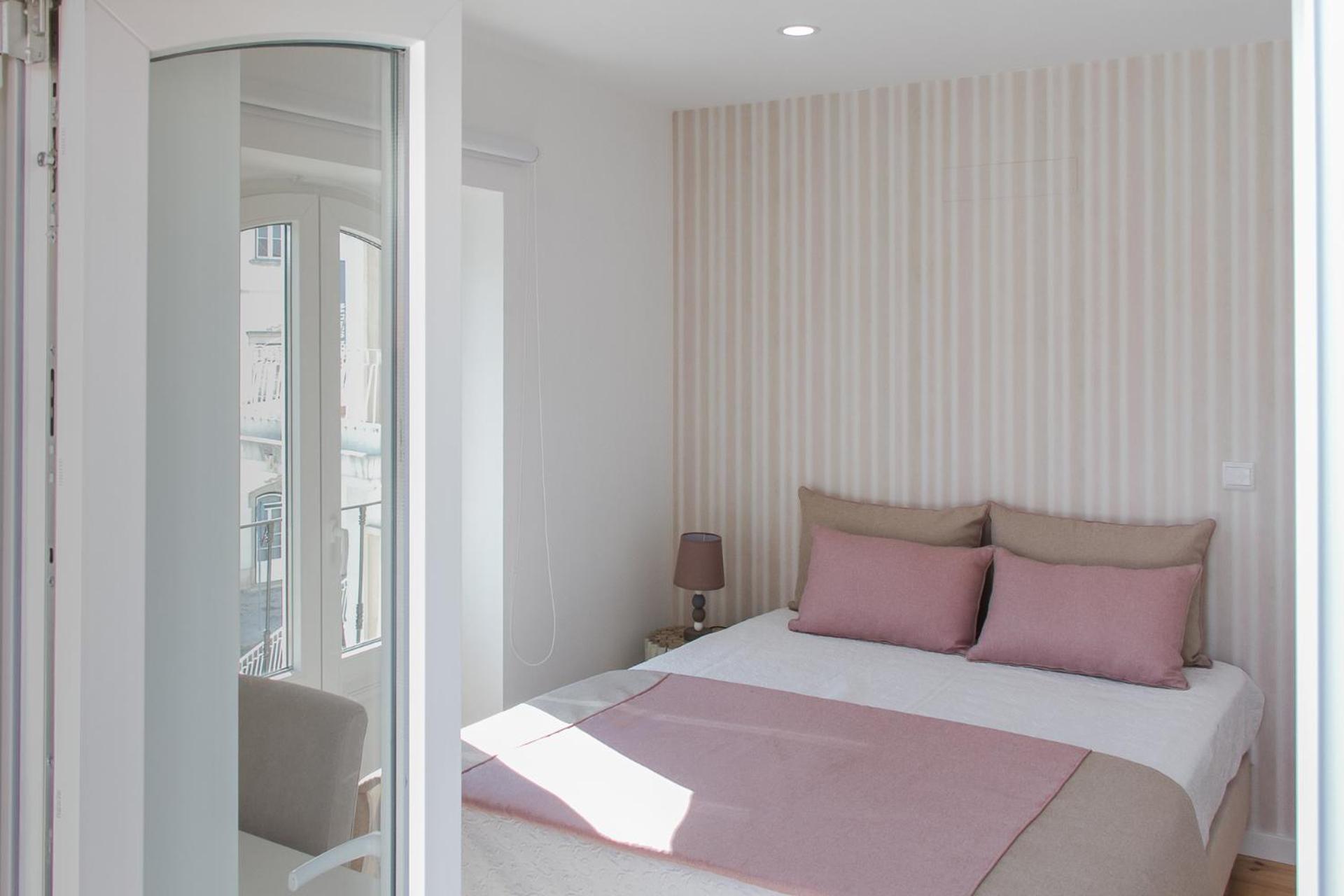 Two-Bedroom Apartment - Photo 18