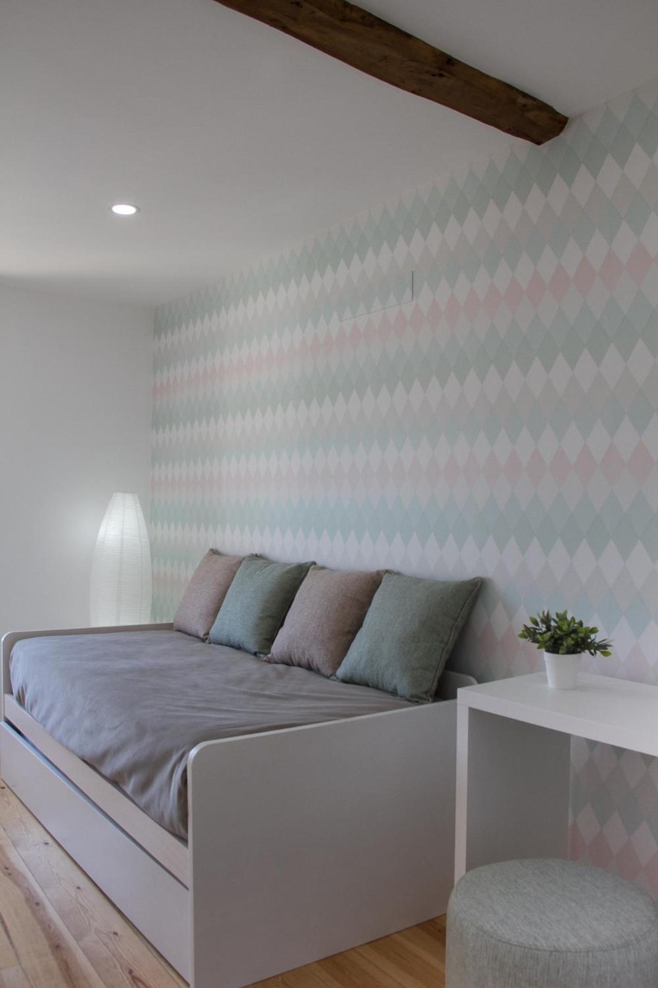 Two-Bedroom Apartment - Photo 9