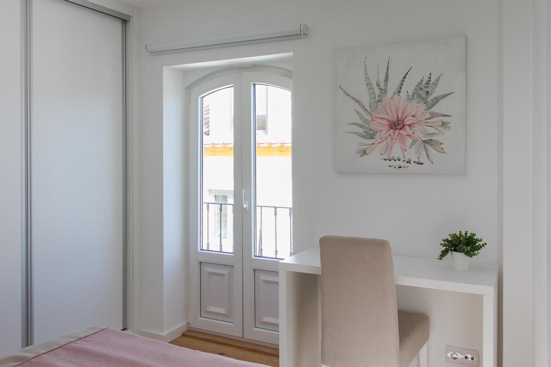 Two-Bedroom Apartment - Photo 19