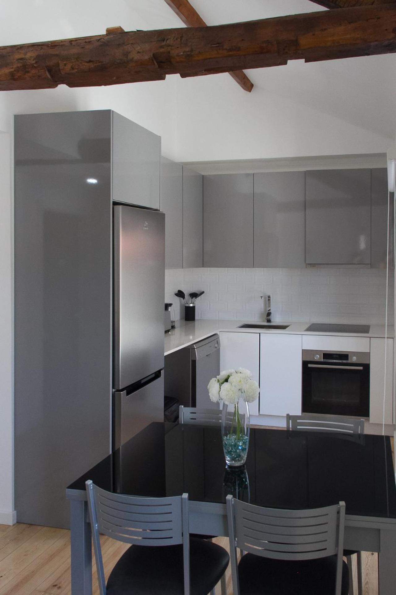 Two-Bedroom Apartment - Photo 37