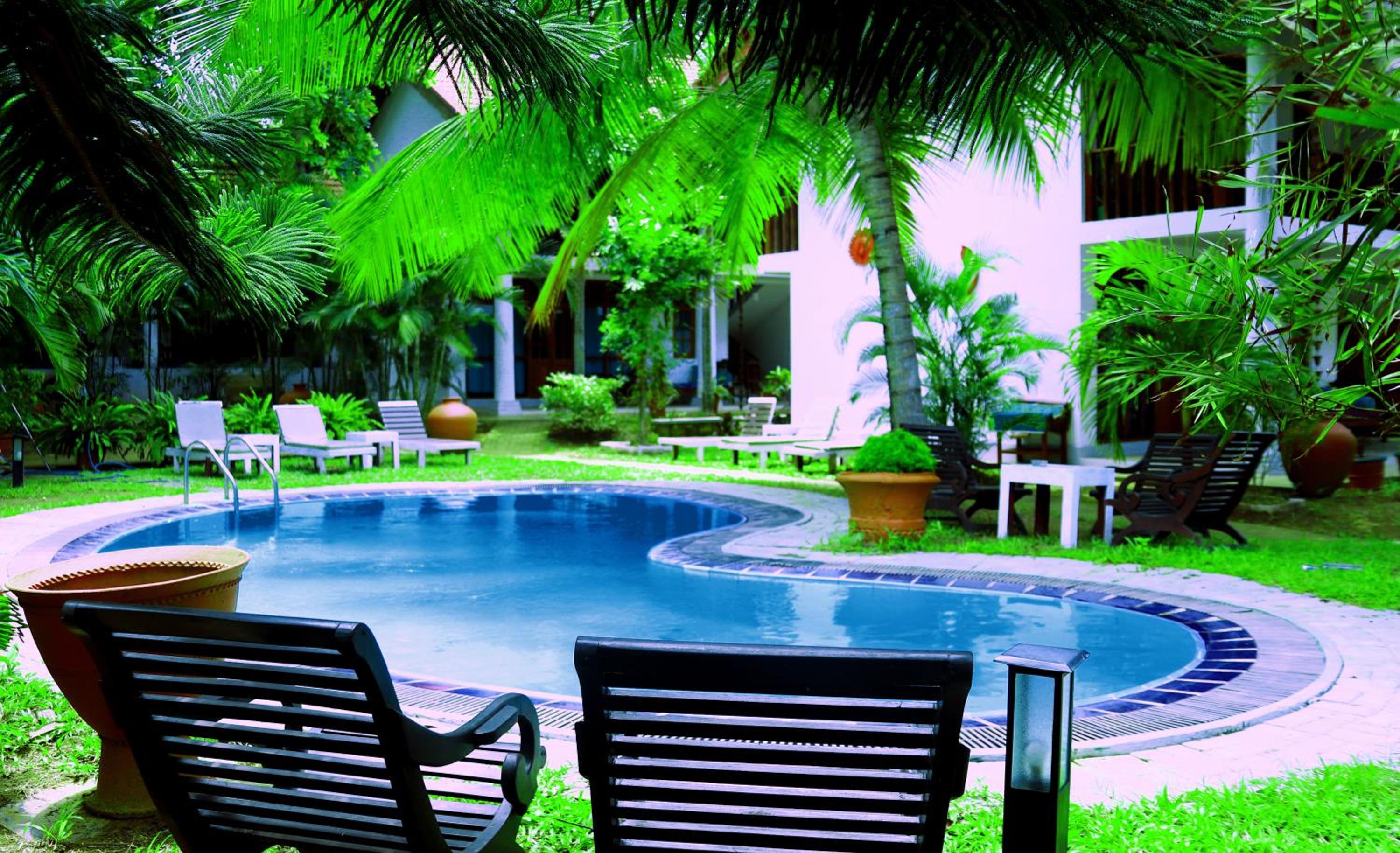Deluxe Double with Pool & Garden View