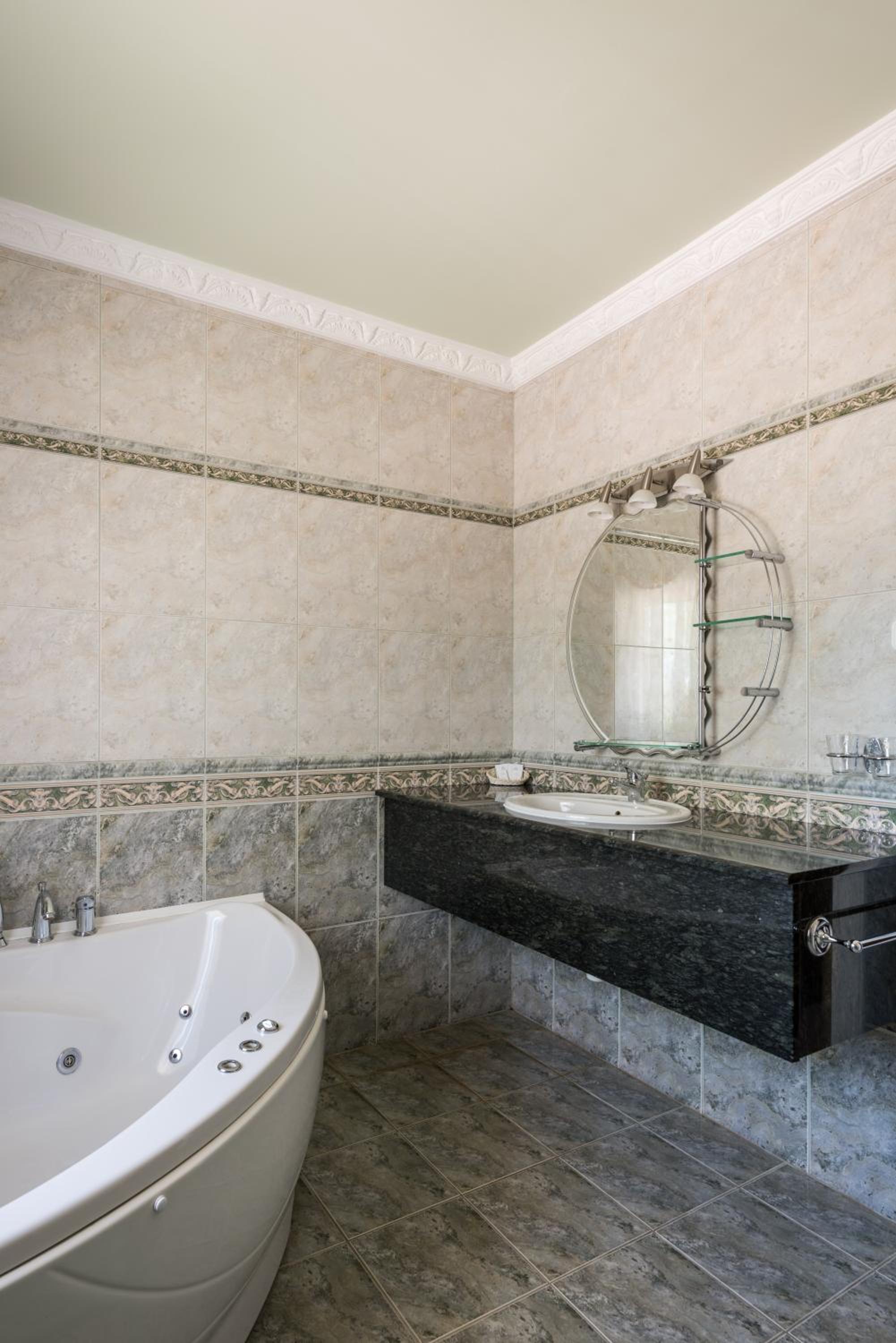 Deluxe Double Room - Building A - Photo 7