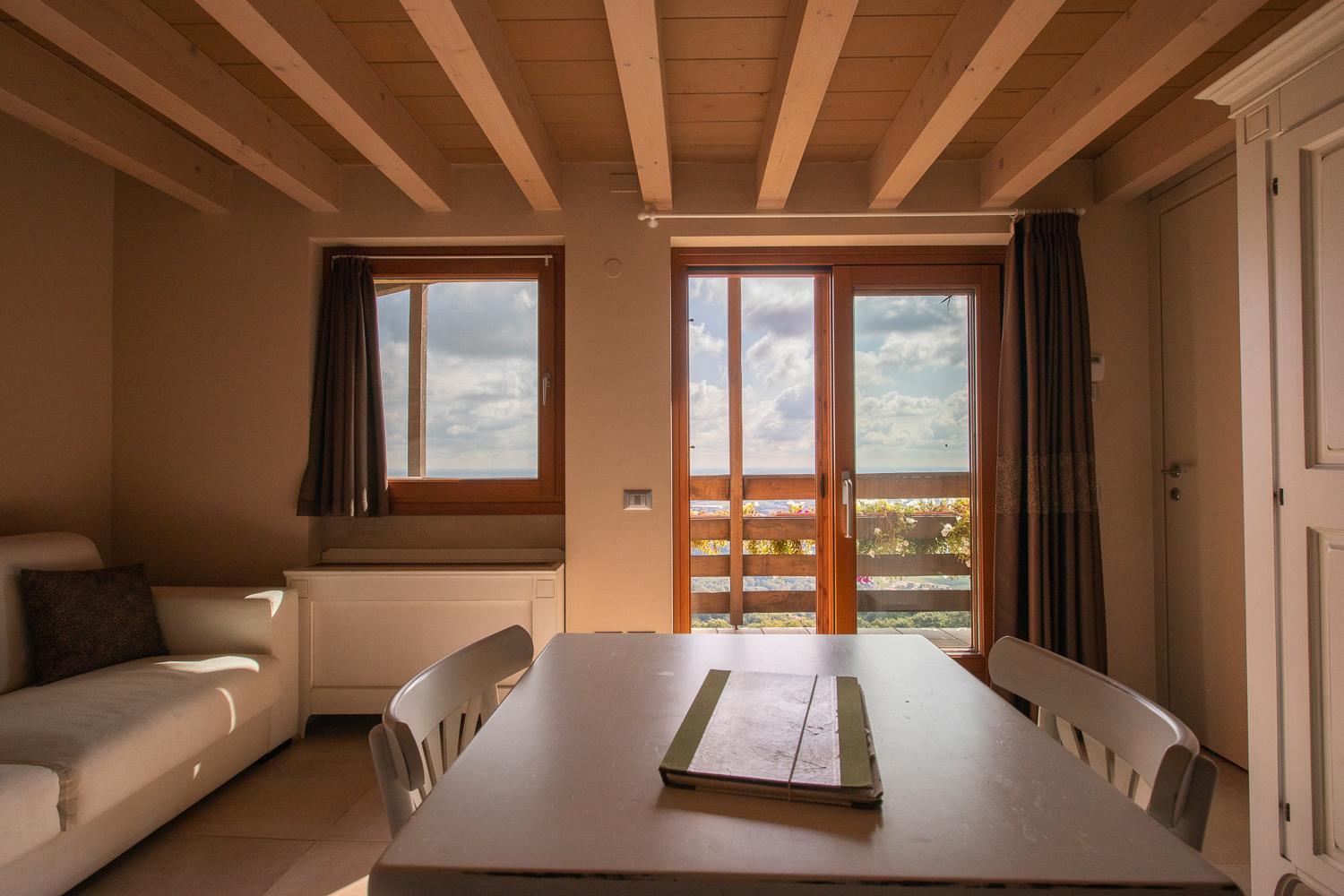 Triple Room with Balcony - Photo 11