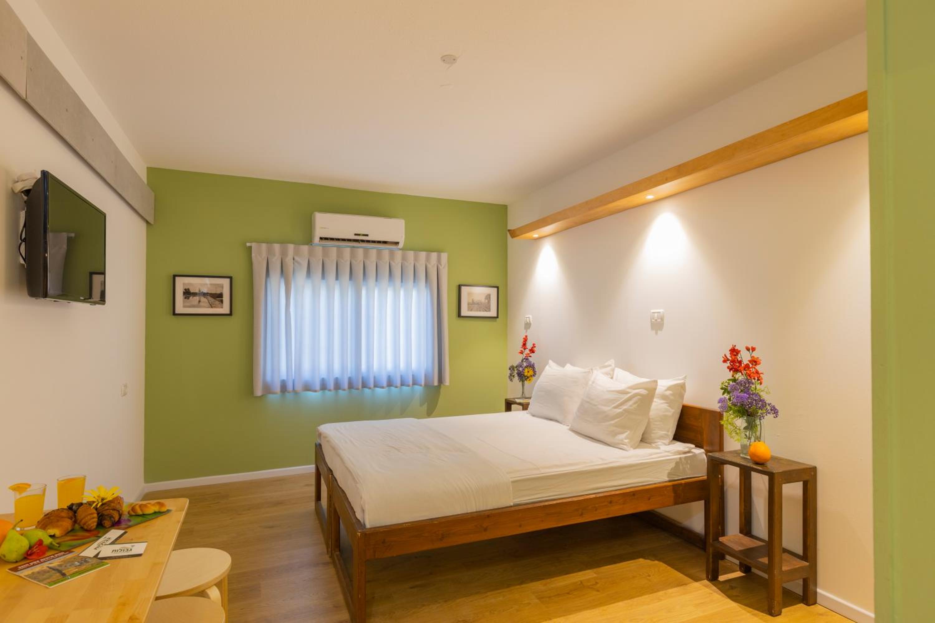 Standard Double Room photo 2