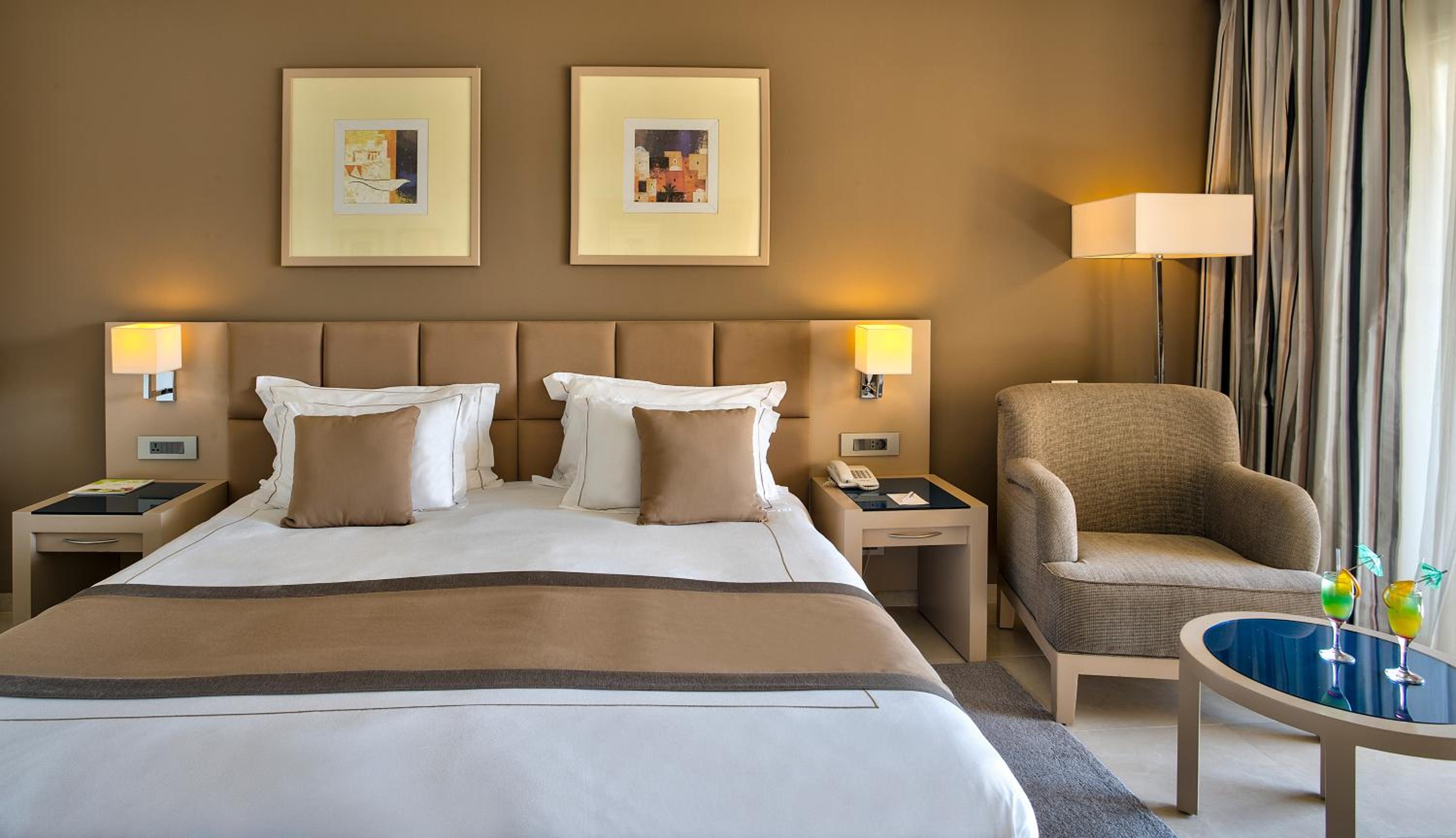 King Room with Pool View photo 1