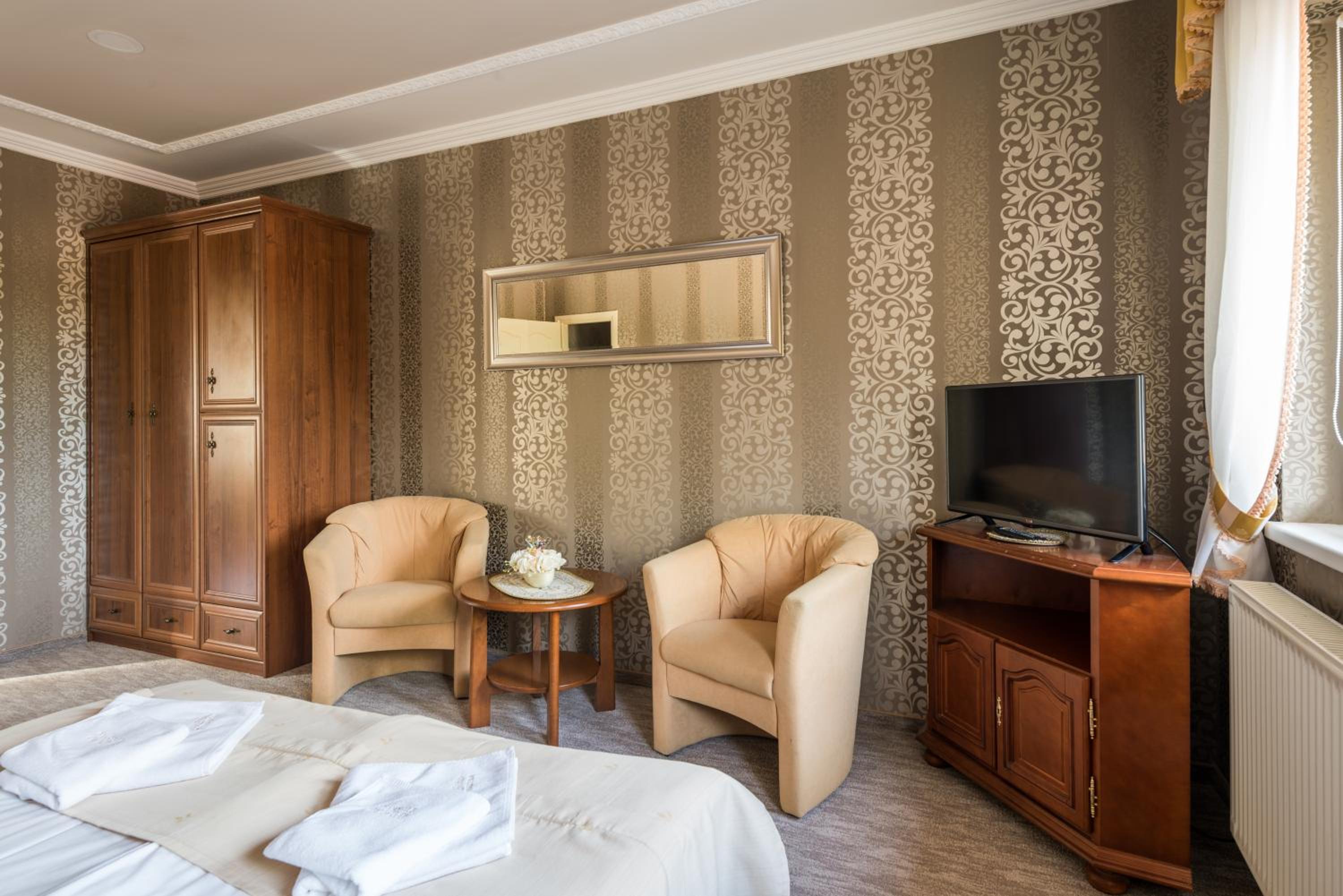 Standard Double Room - Building A - Photo 1