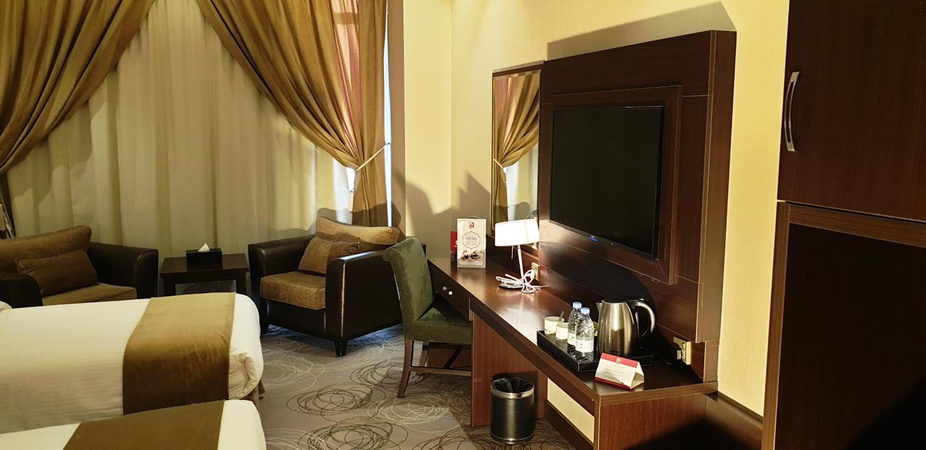 Deluxe Twin Room - Photo 2