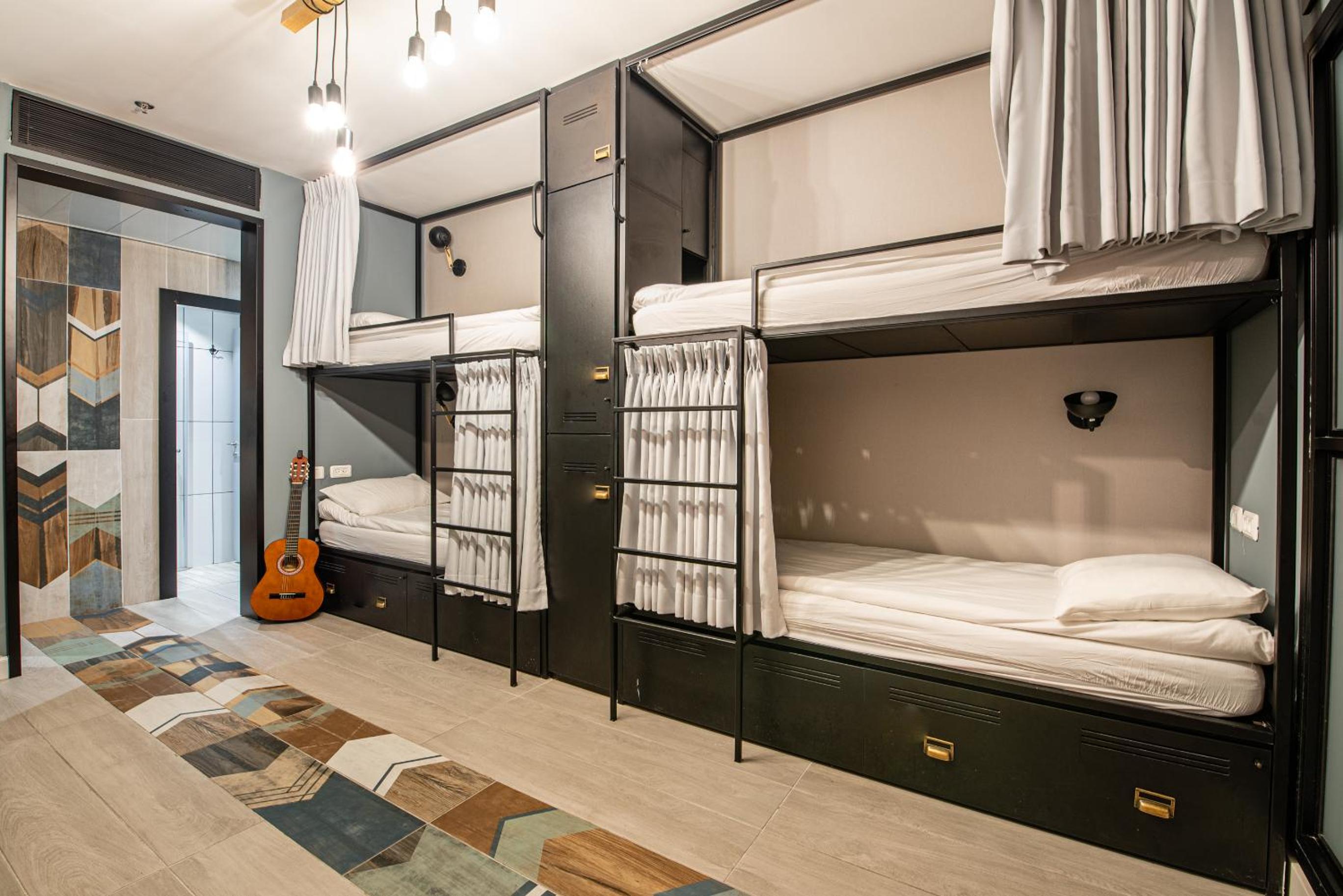 Bed in 6-Bed Mixed Dormitory Room photo 1
