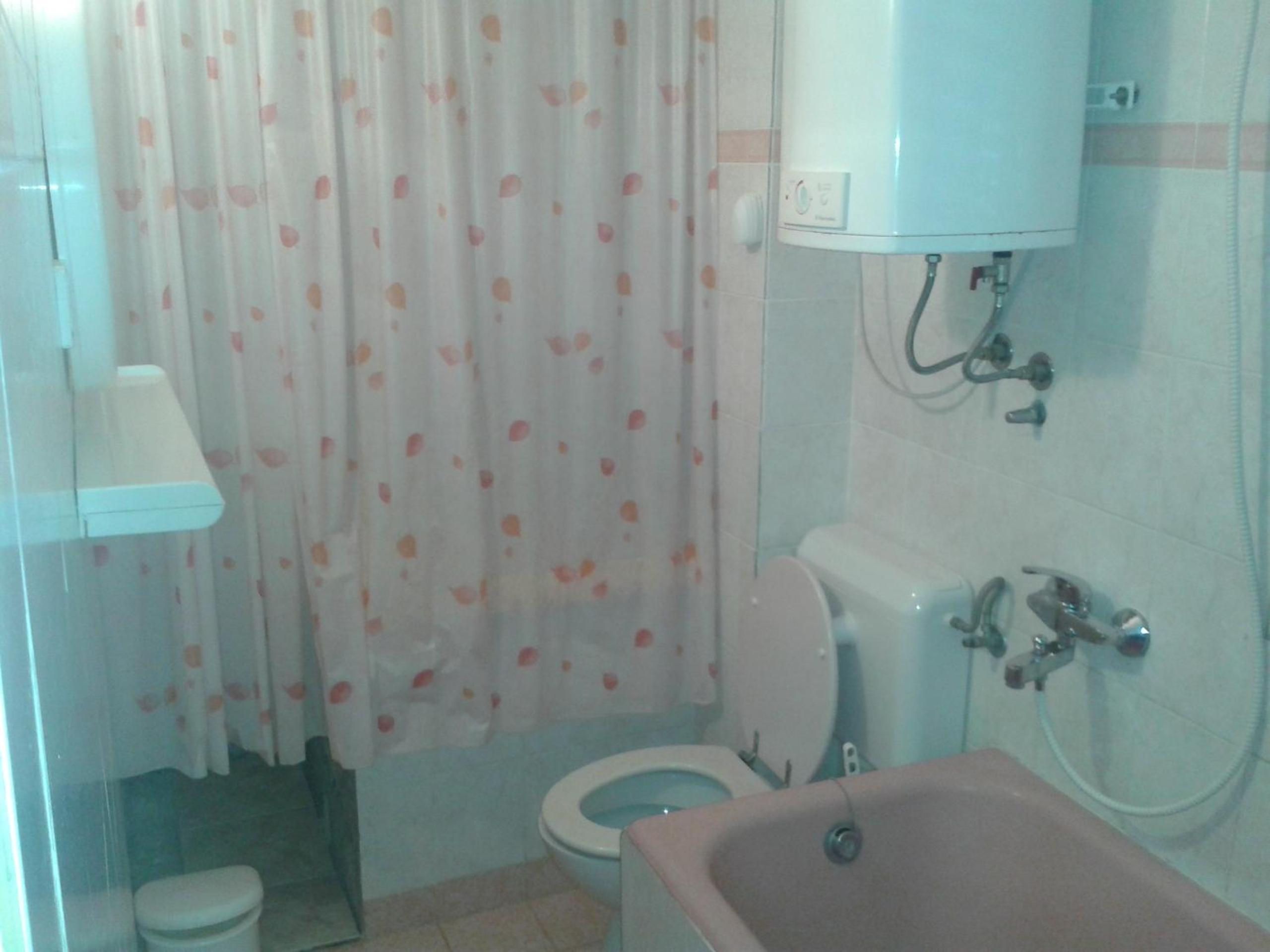 Two-Bedroom Apartment with Terrace and Sea View photo 2
