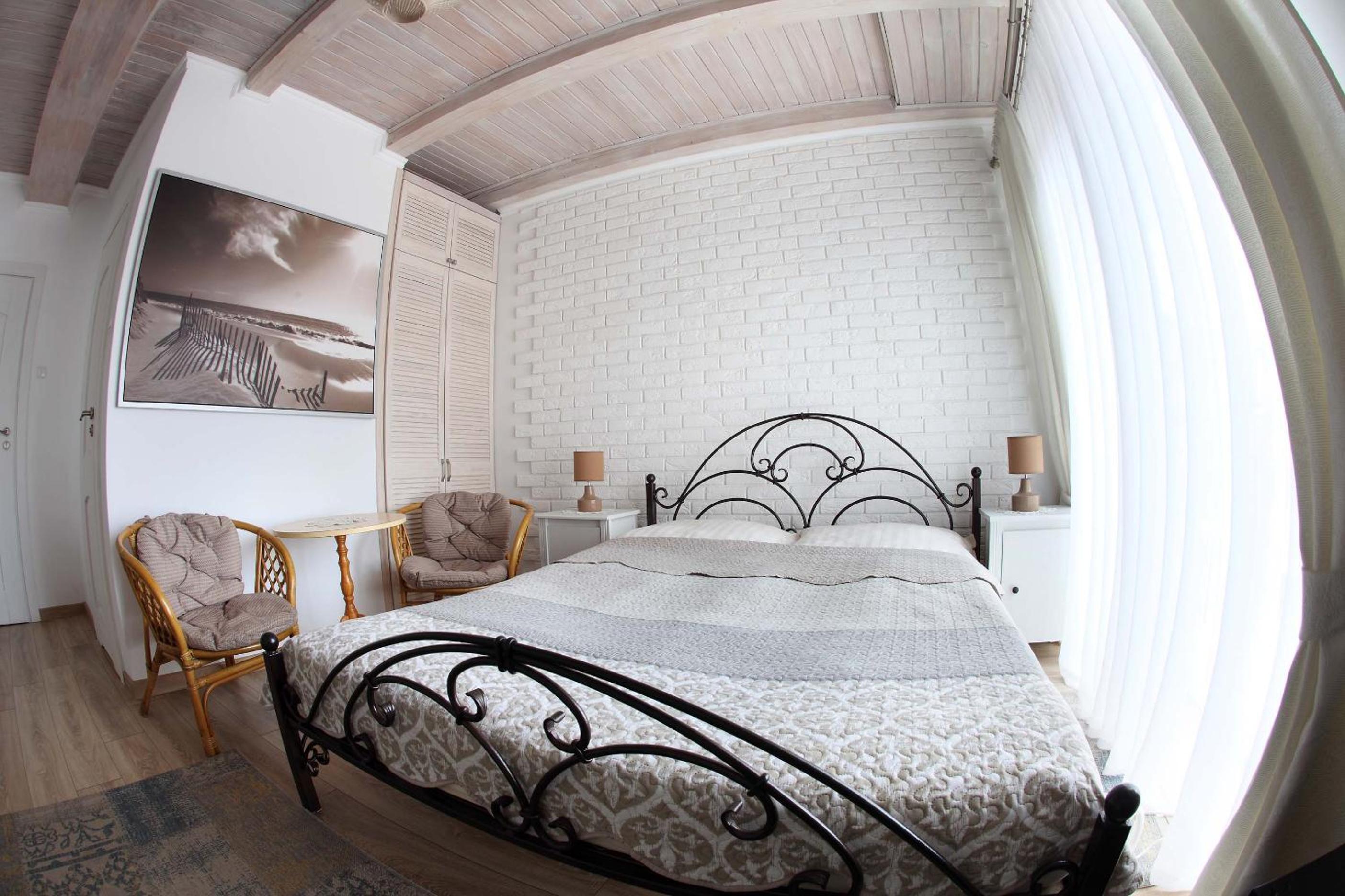 Deluxe Double Room with Balcony - Photo 1