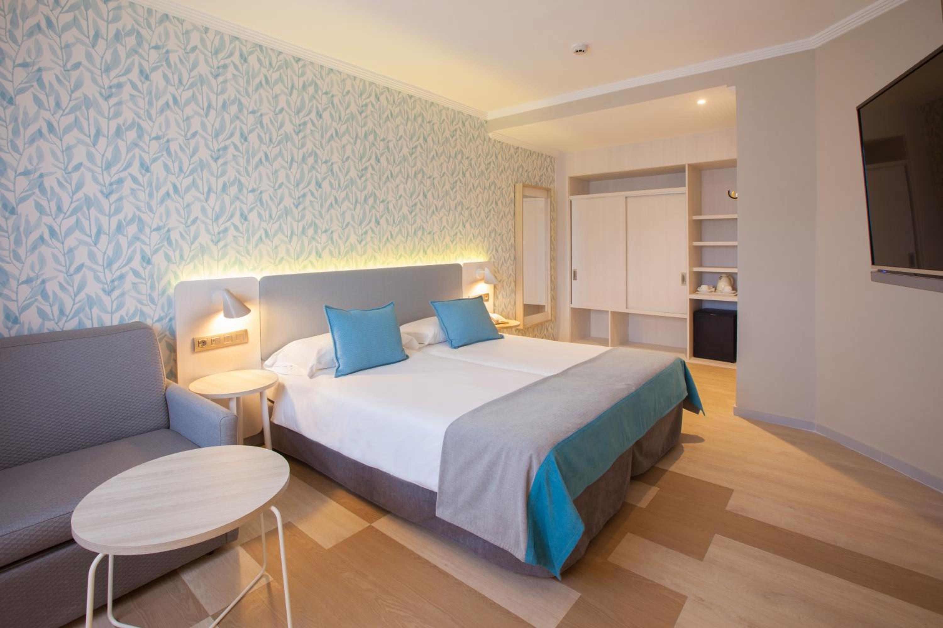 Standard Double Room - Photo 3