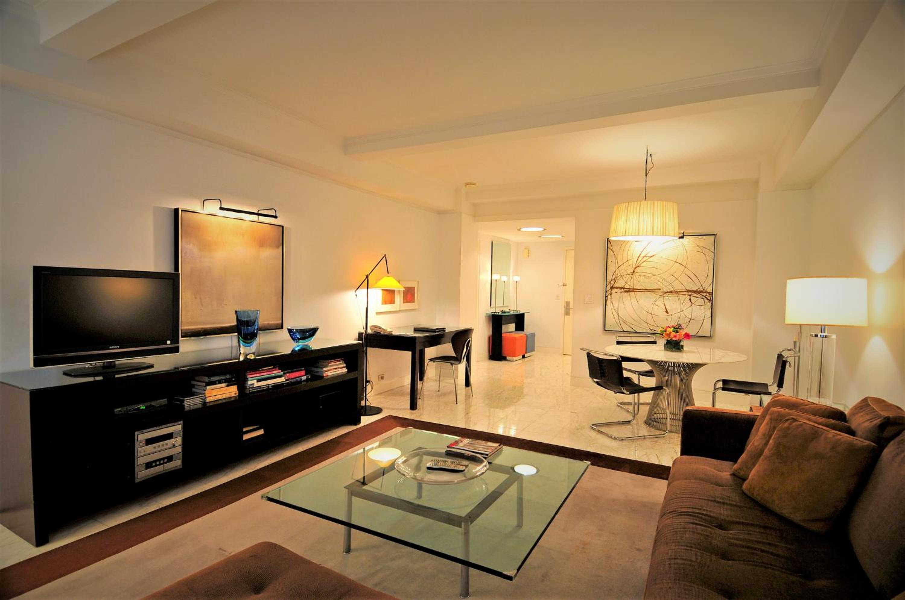 Manhattan Suites photo 3