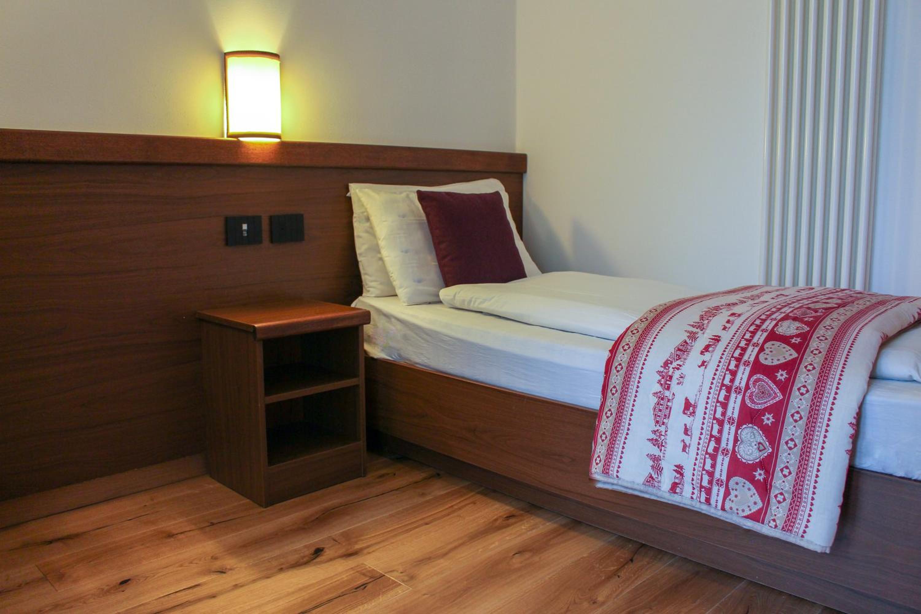 Classic Single Room