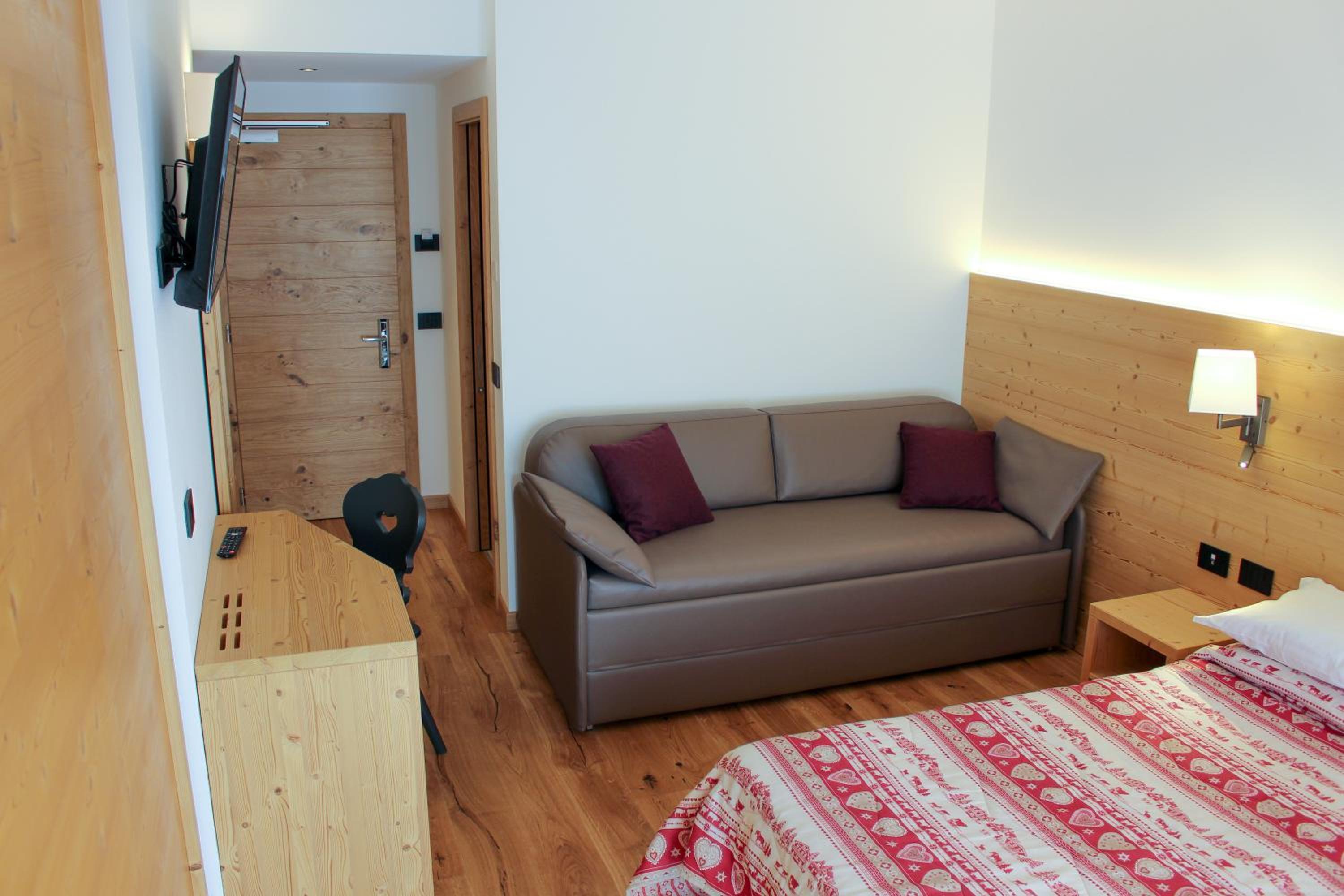 Classic Quadruple Room - Photo 7