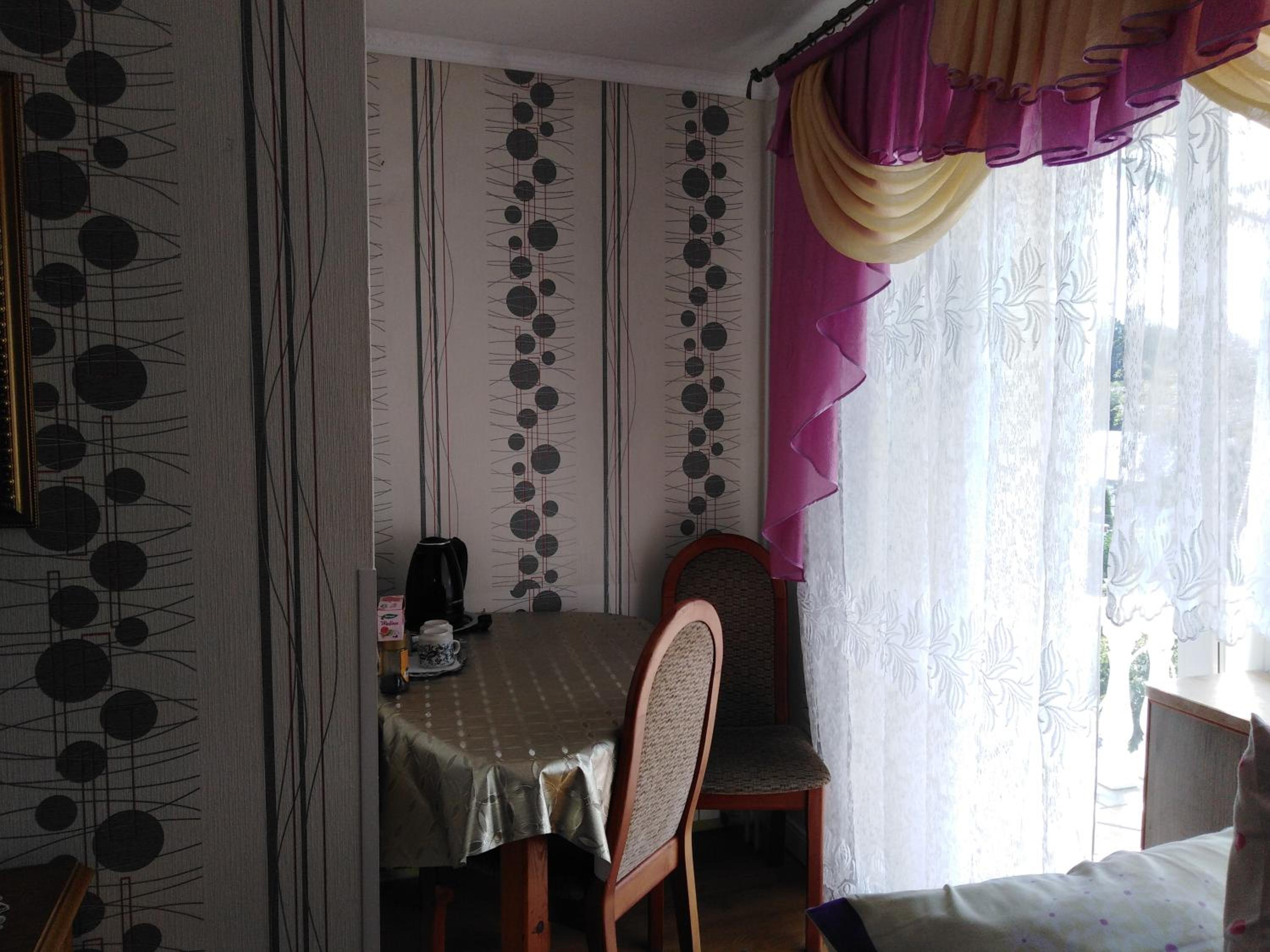 Twin Room with Private Bathroom - Photo 3