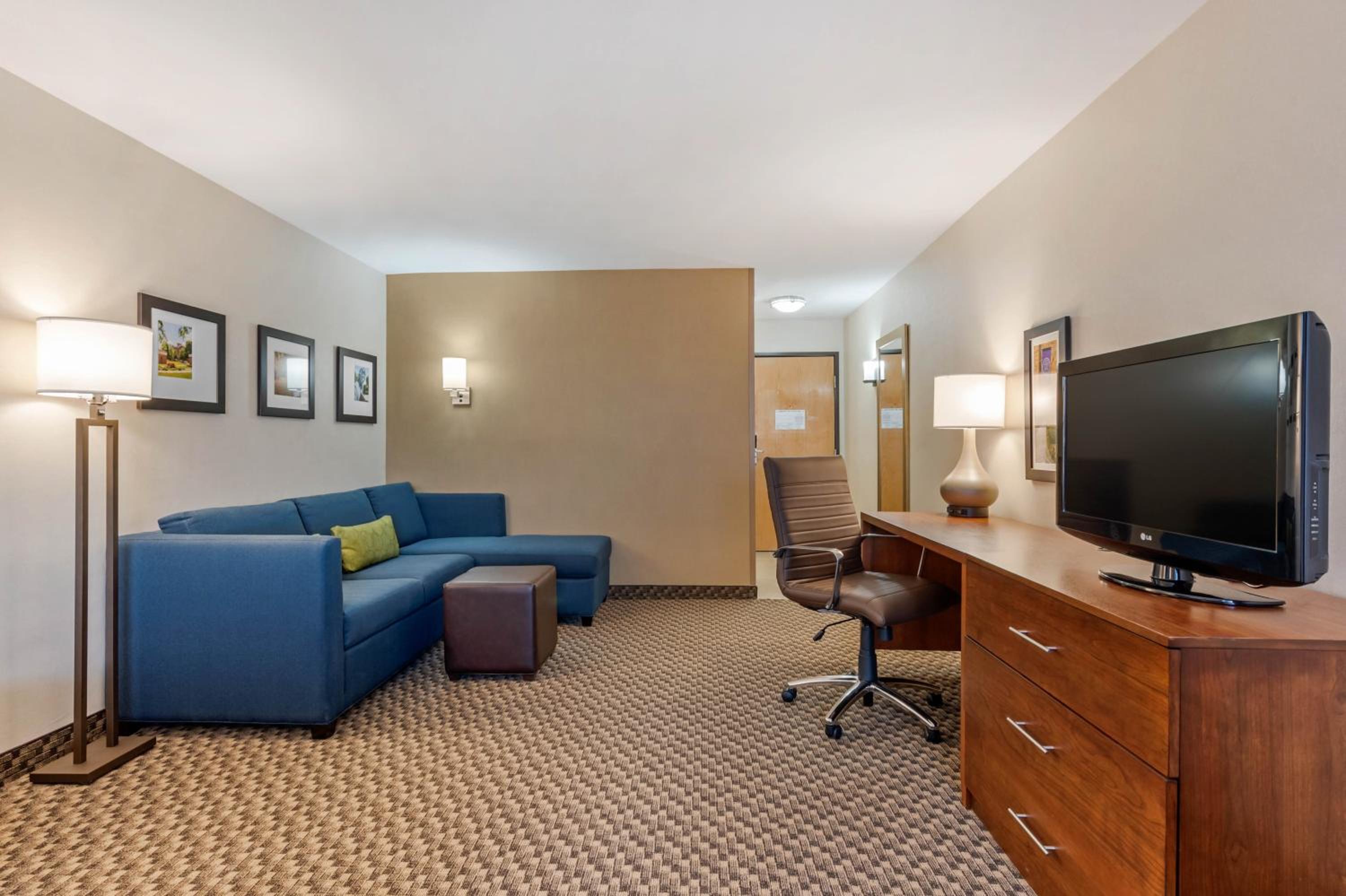 Comfort Inn & Suites near Route 66, Zdjęcie 2