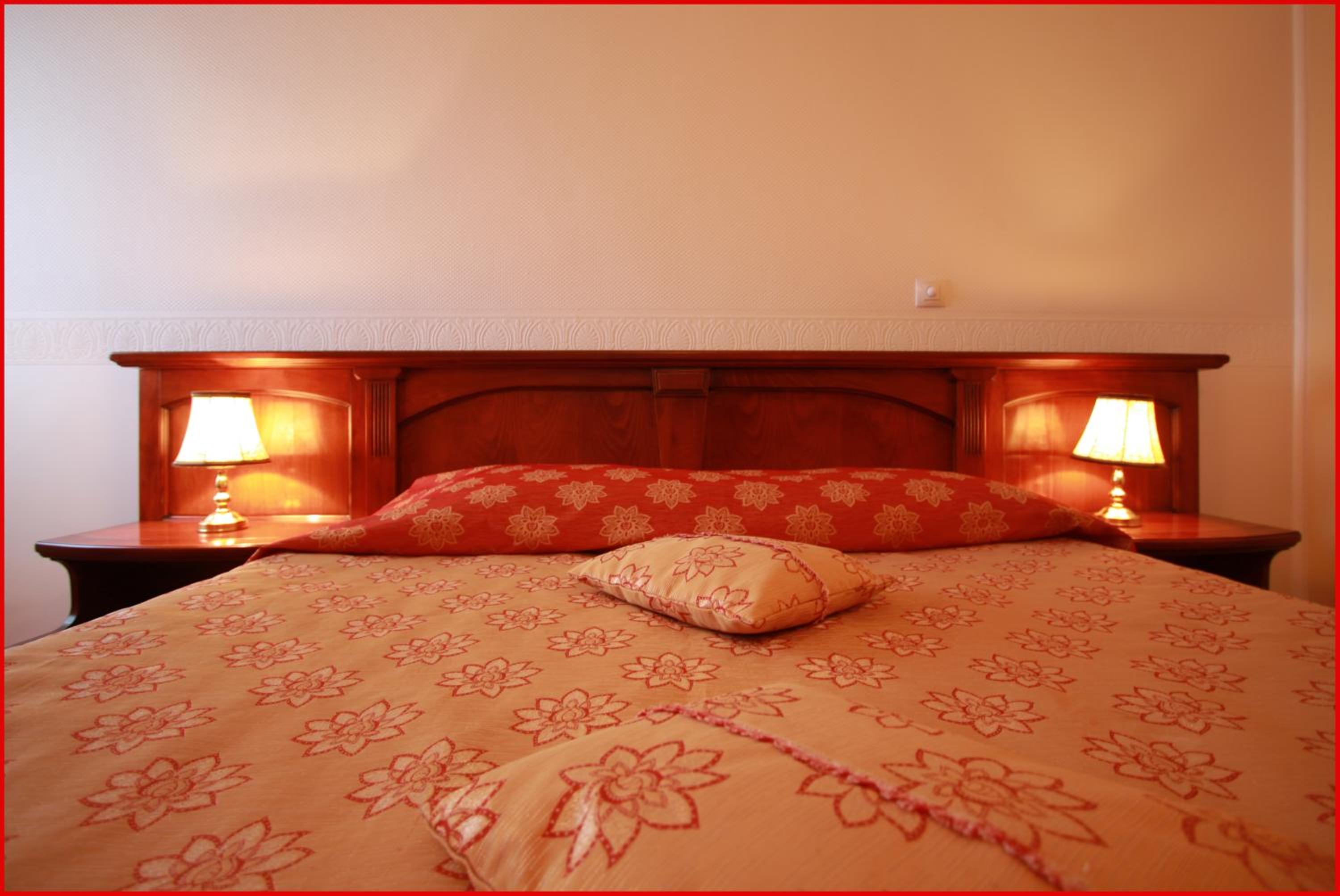 Double or Twin Room - Photo 2