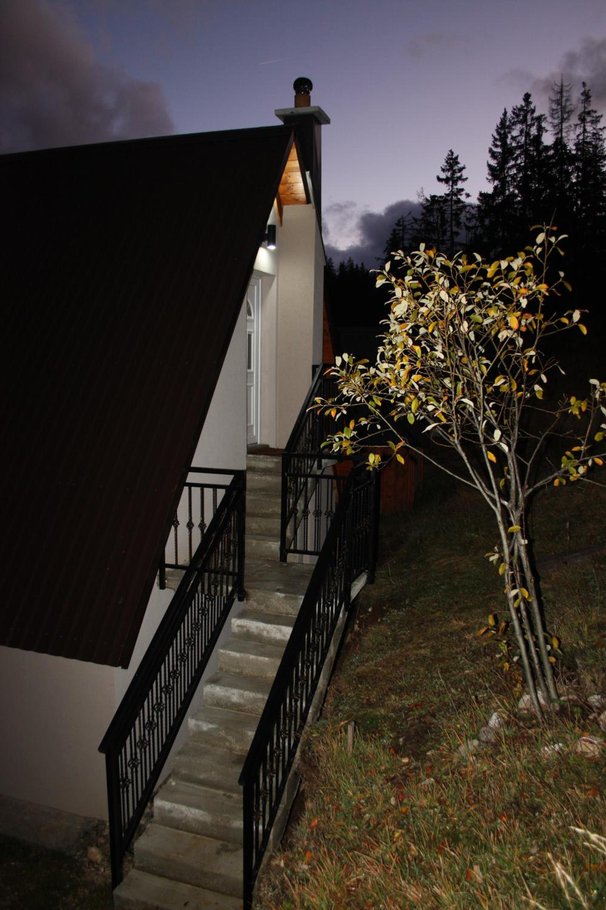 Studio with Balcony - Photo 22