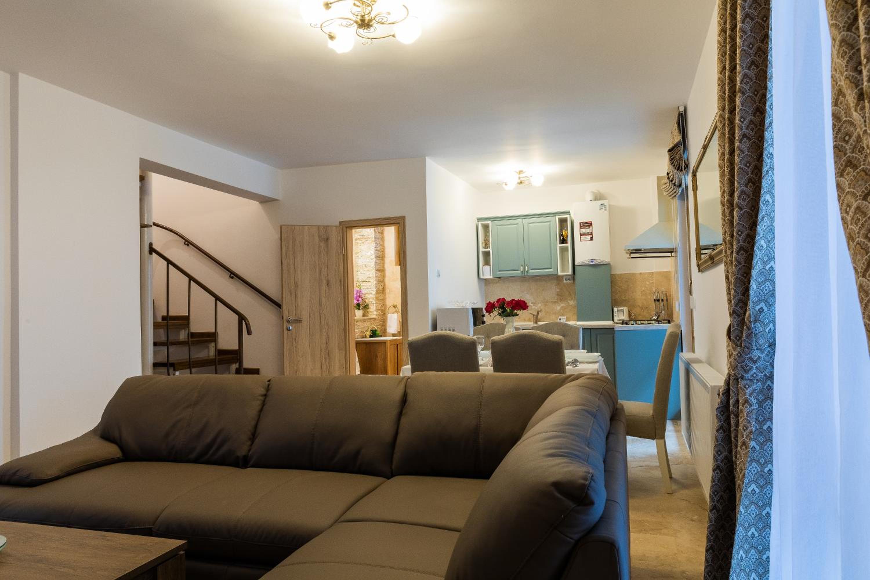 Apartment - Split Level photo 1