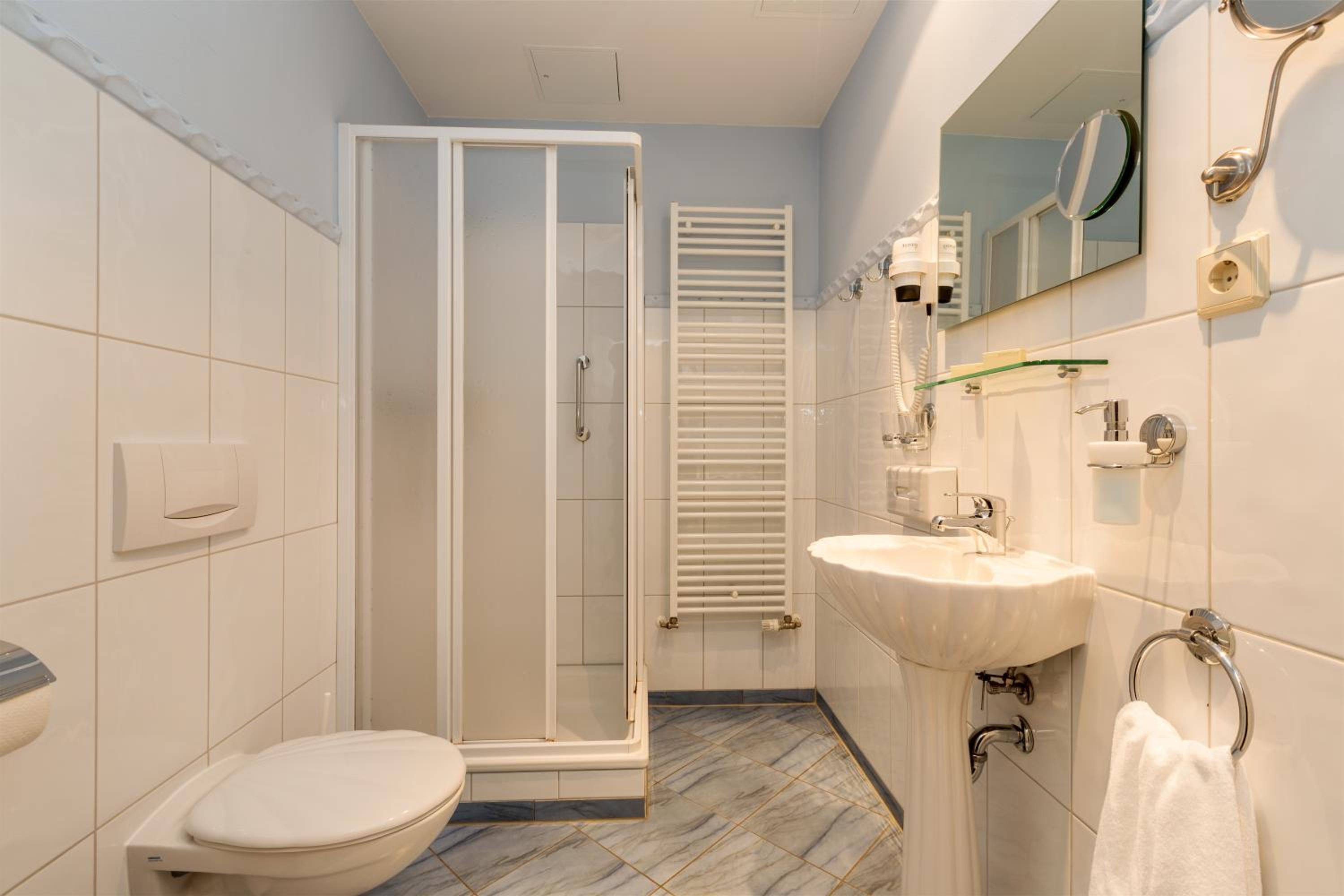 Double Room  - Side Wing/ Souterrain photo 3