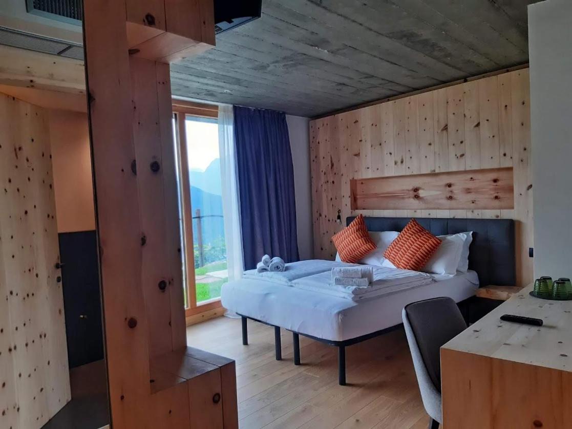 Deluxe Quadruple Room with Mountain View photo 3
