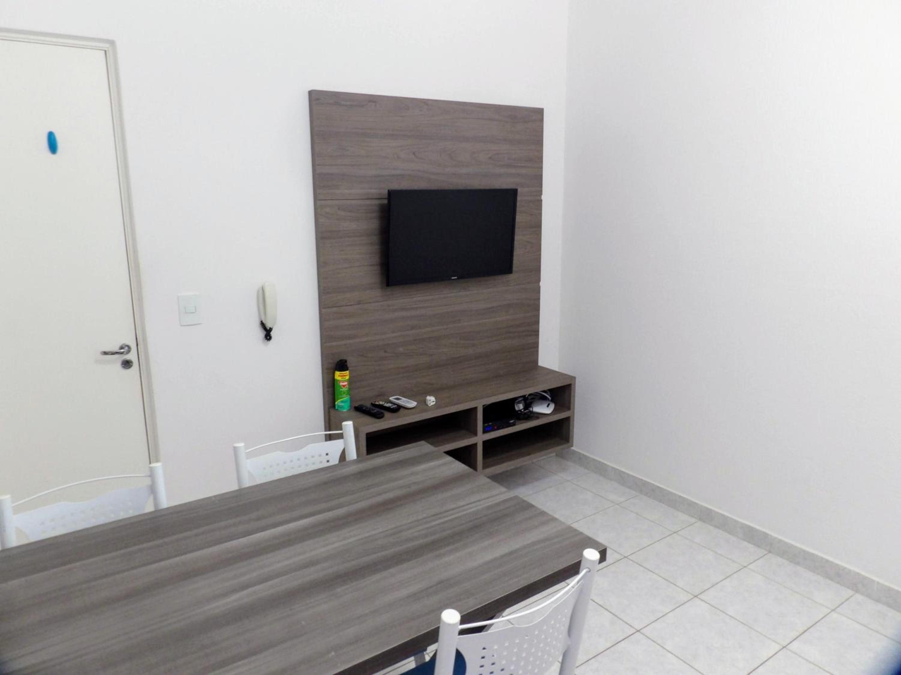 Apartment with Balcony photo 3