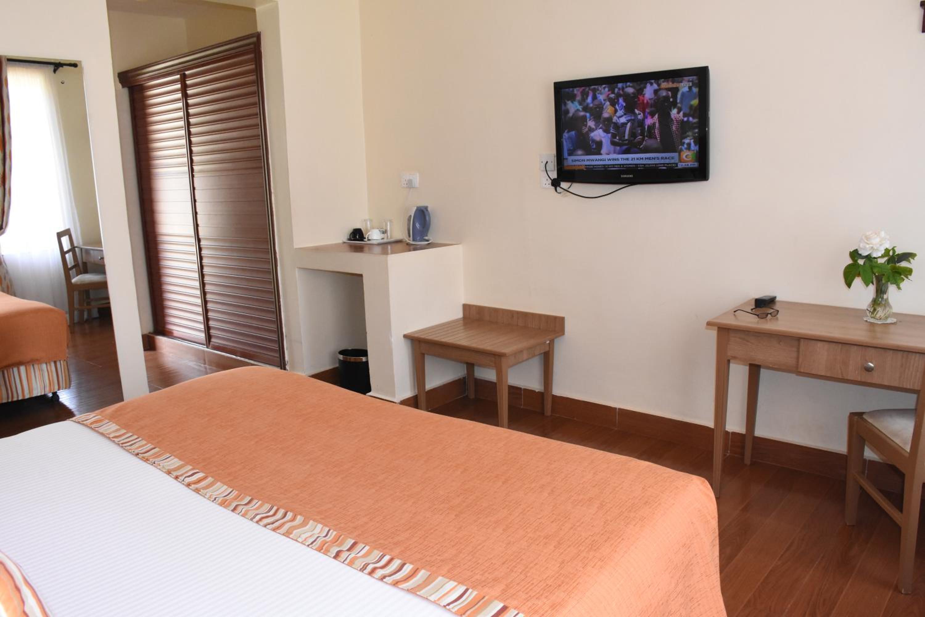Deluxe Double Room - Photo 22