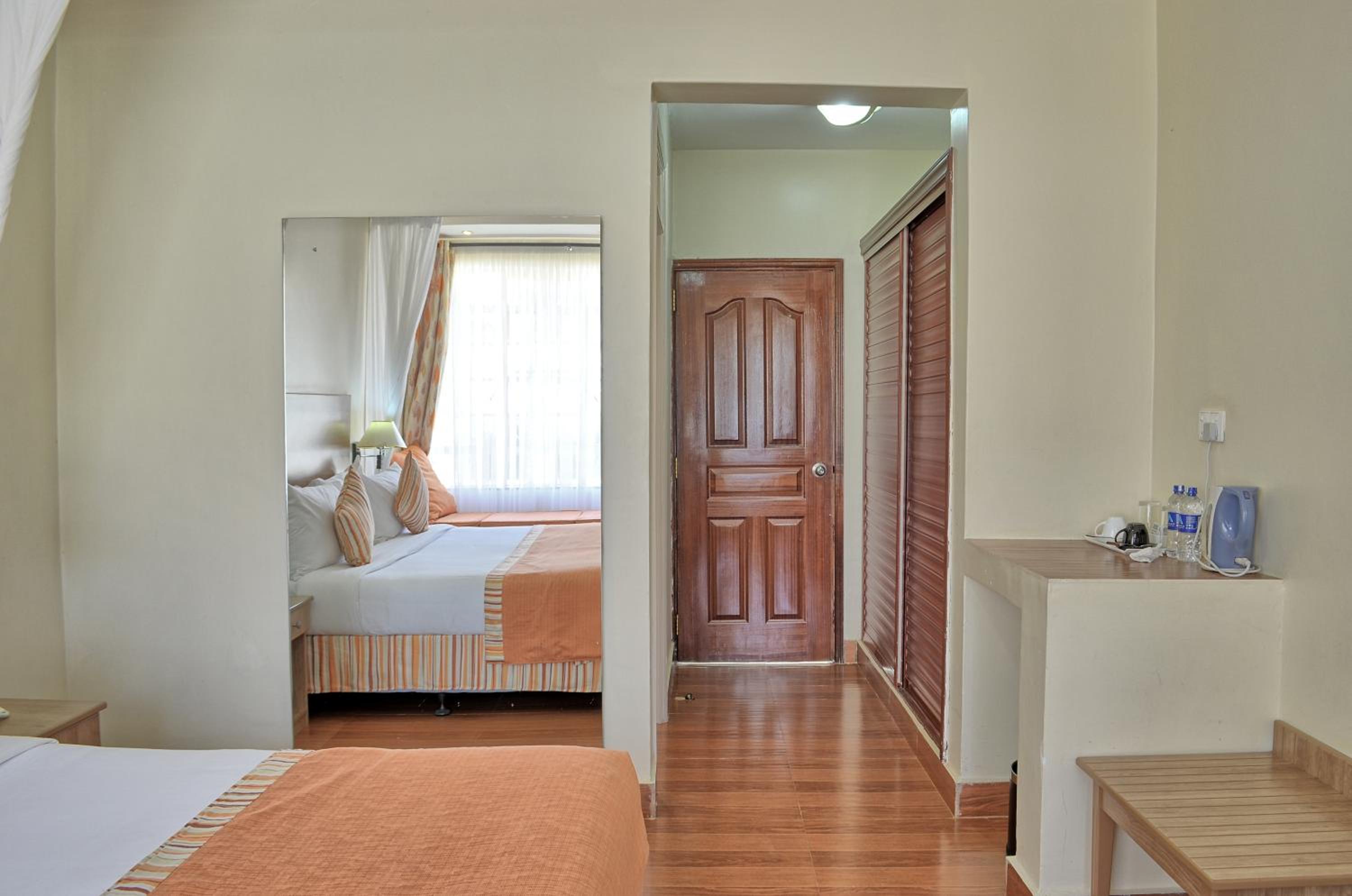 Deluxe Double Room - Photo 24