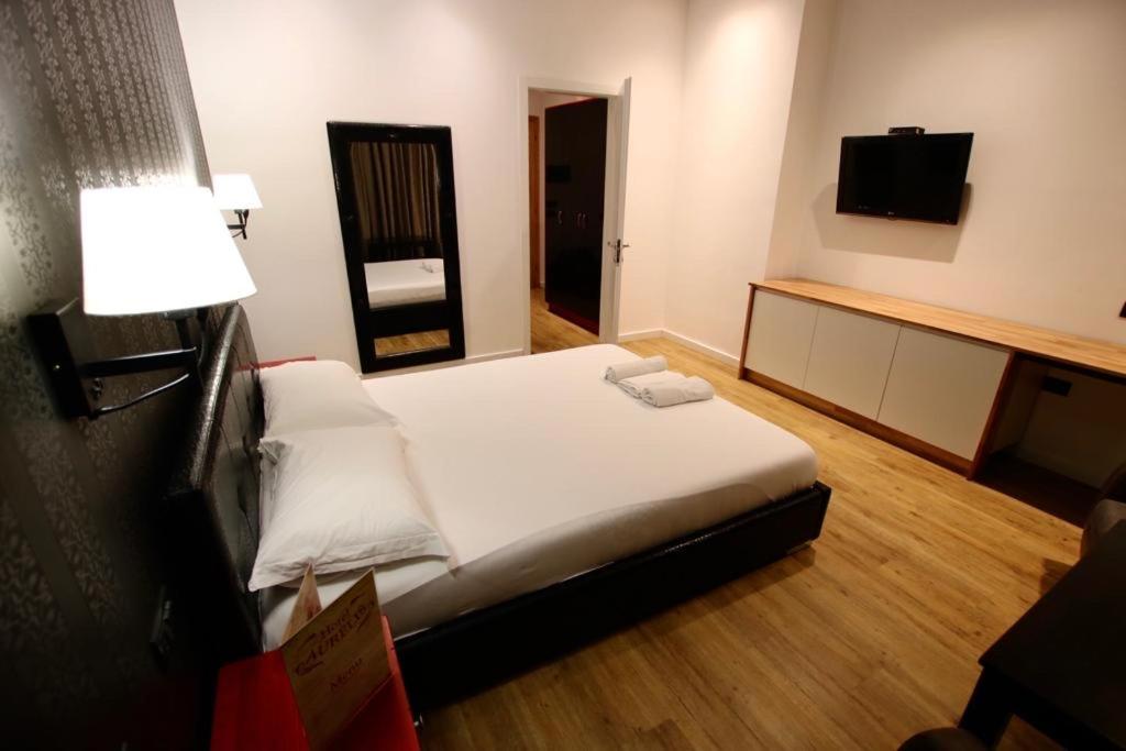 Double or Twin Room photo 2
