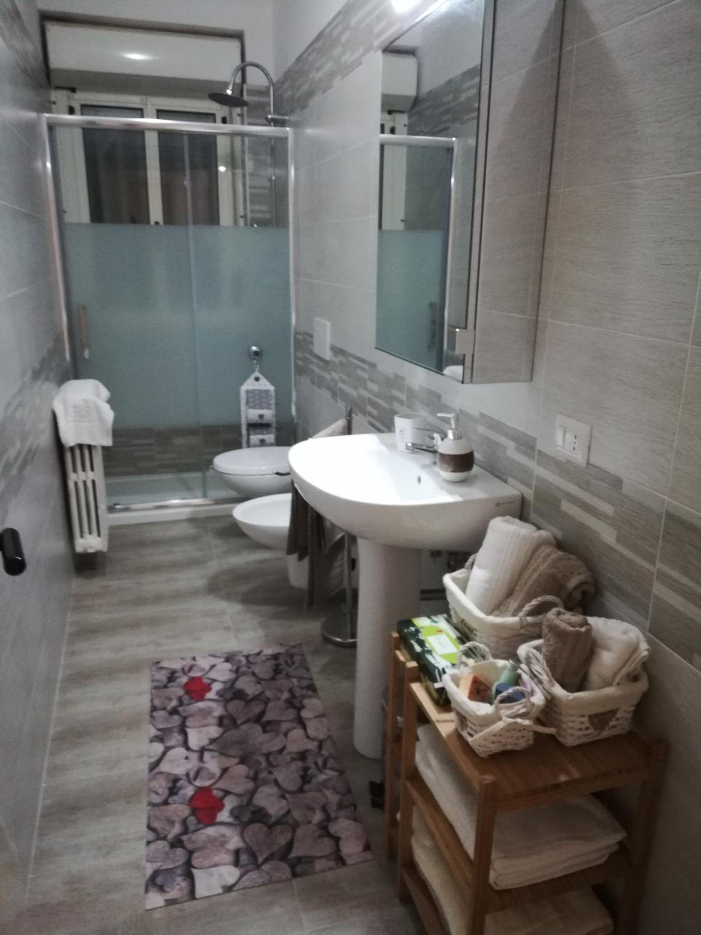 Two-Bedroom Apartment - Photo 9