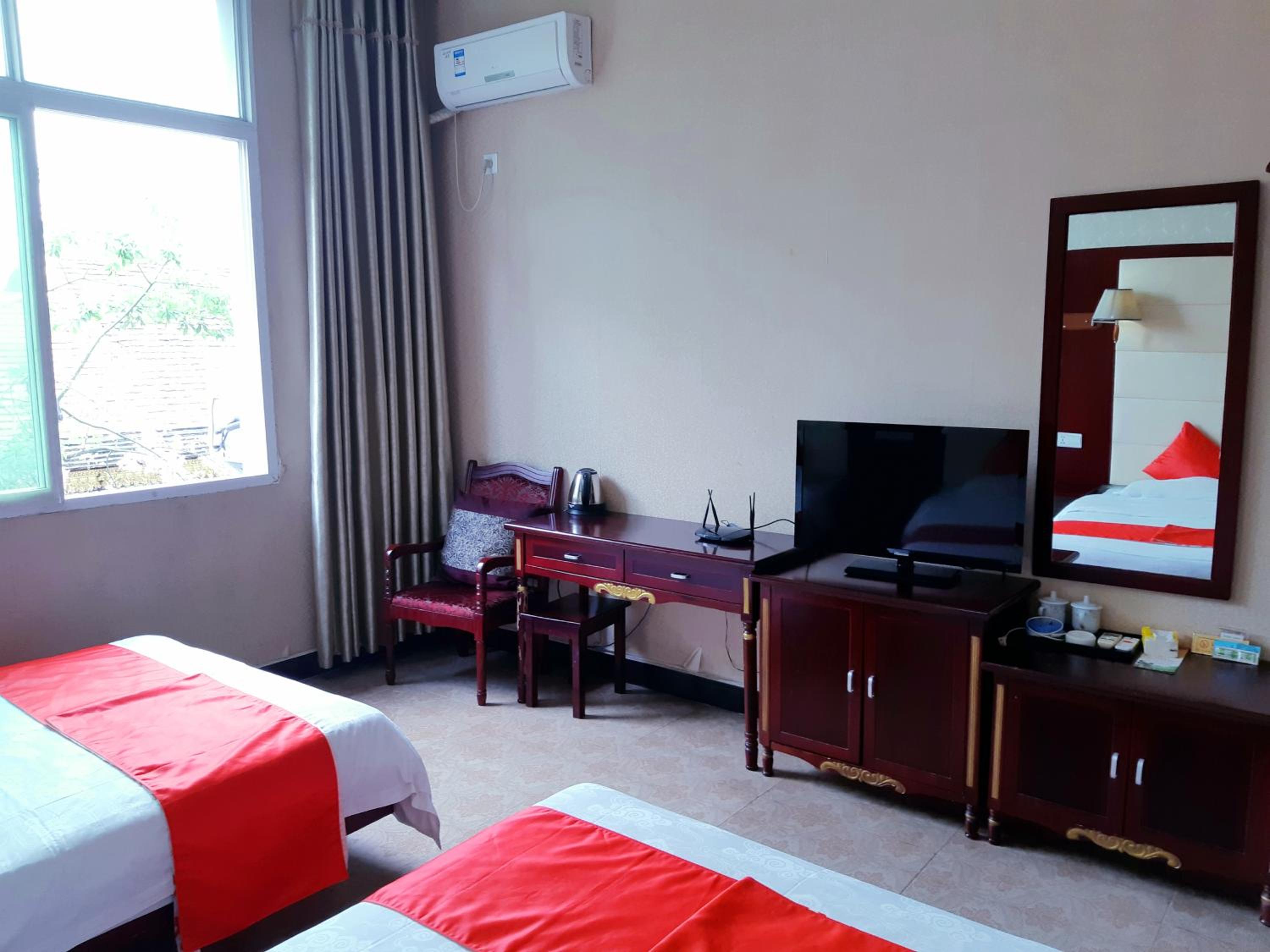 Deluxe Twin Room photo 3