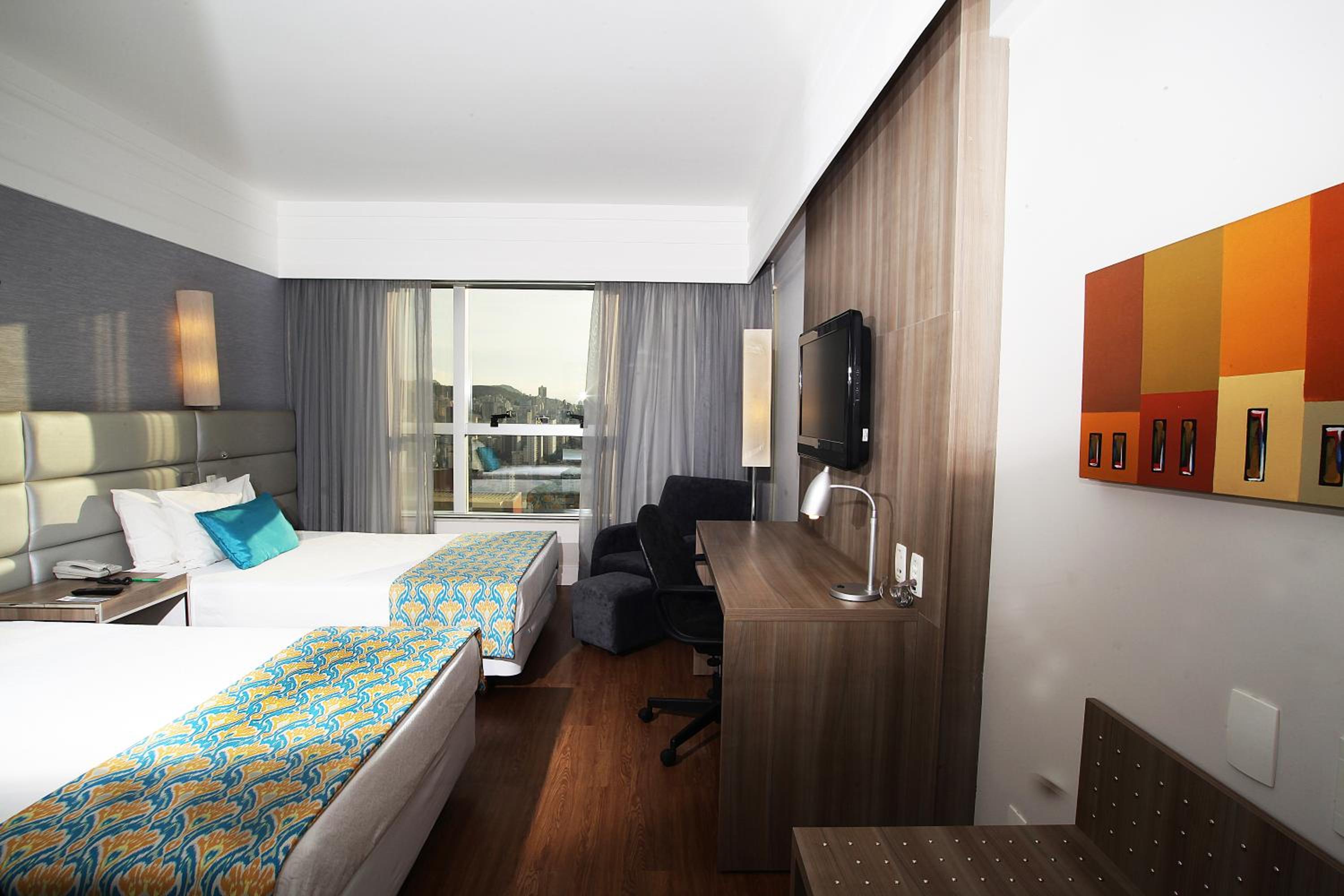 Superior Plus Twin Room - Photo 3