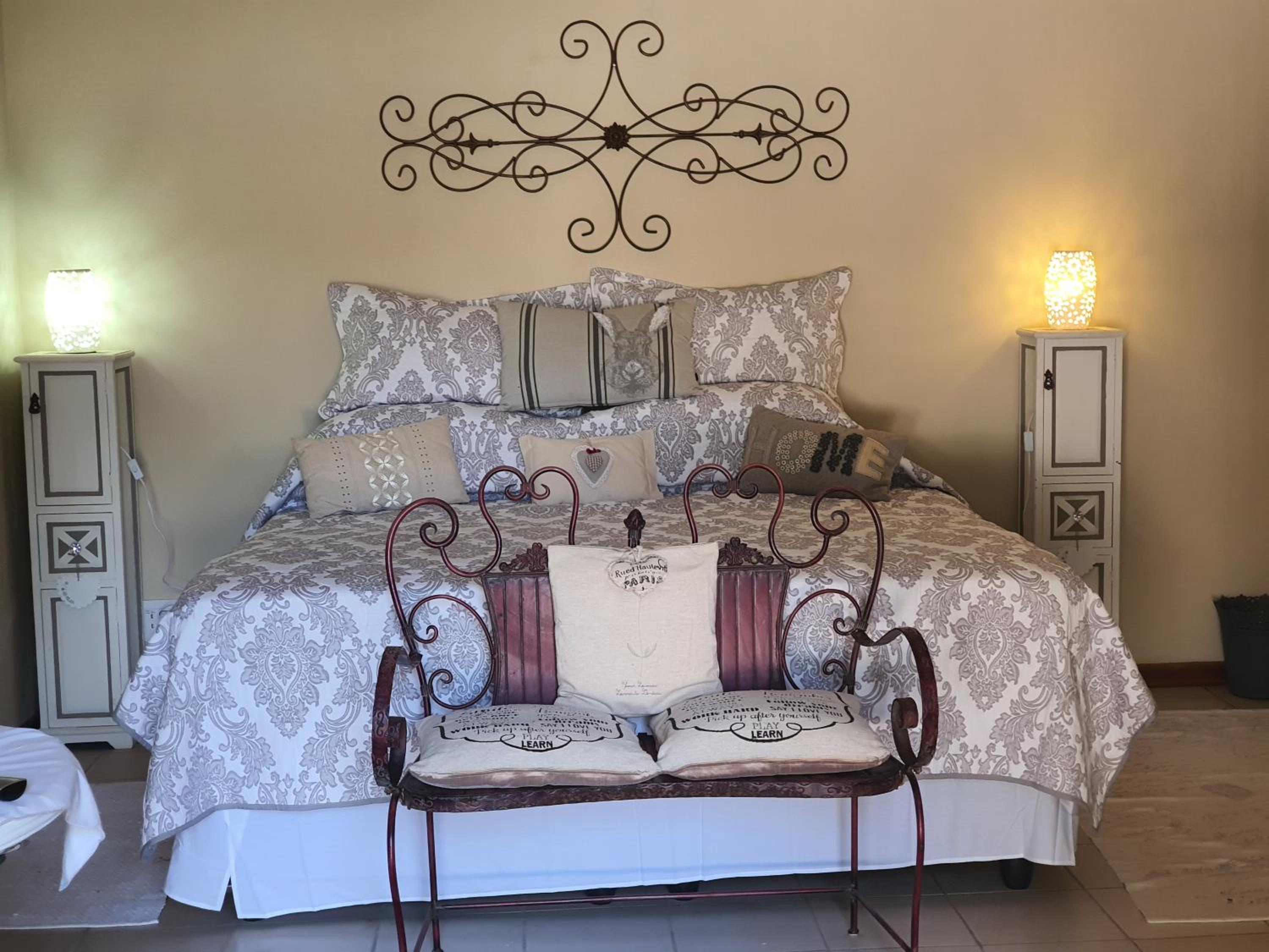 Deluxe King Room - Photo 1