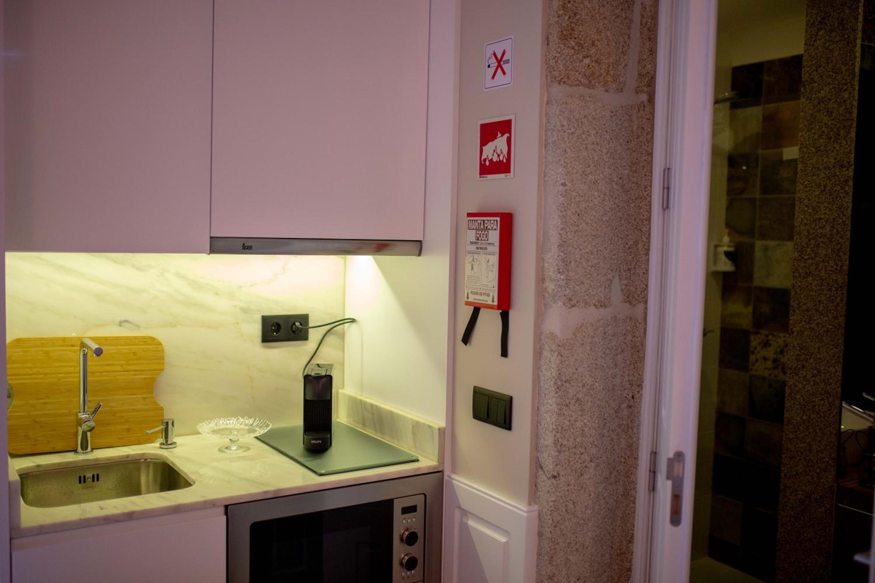 One-Bedroom Apartment - Photo 33