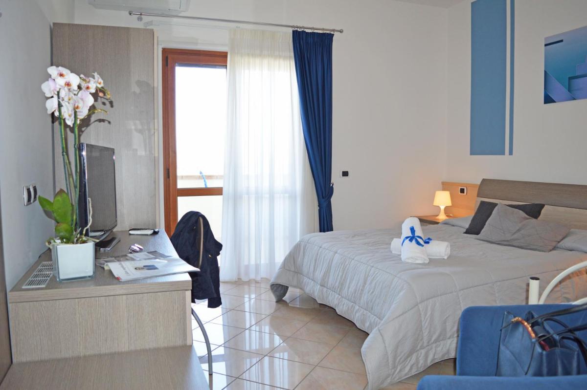 Standard Triple Room photo 1