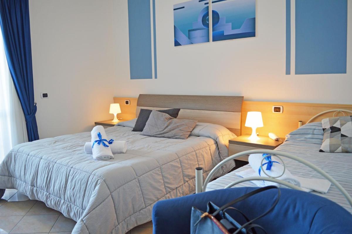 Standard Triple Room photo 2