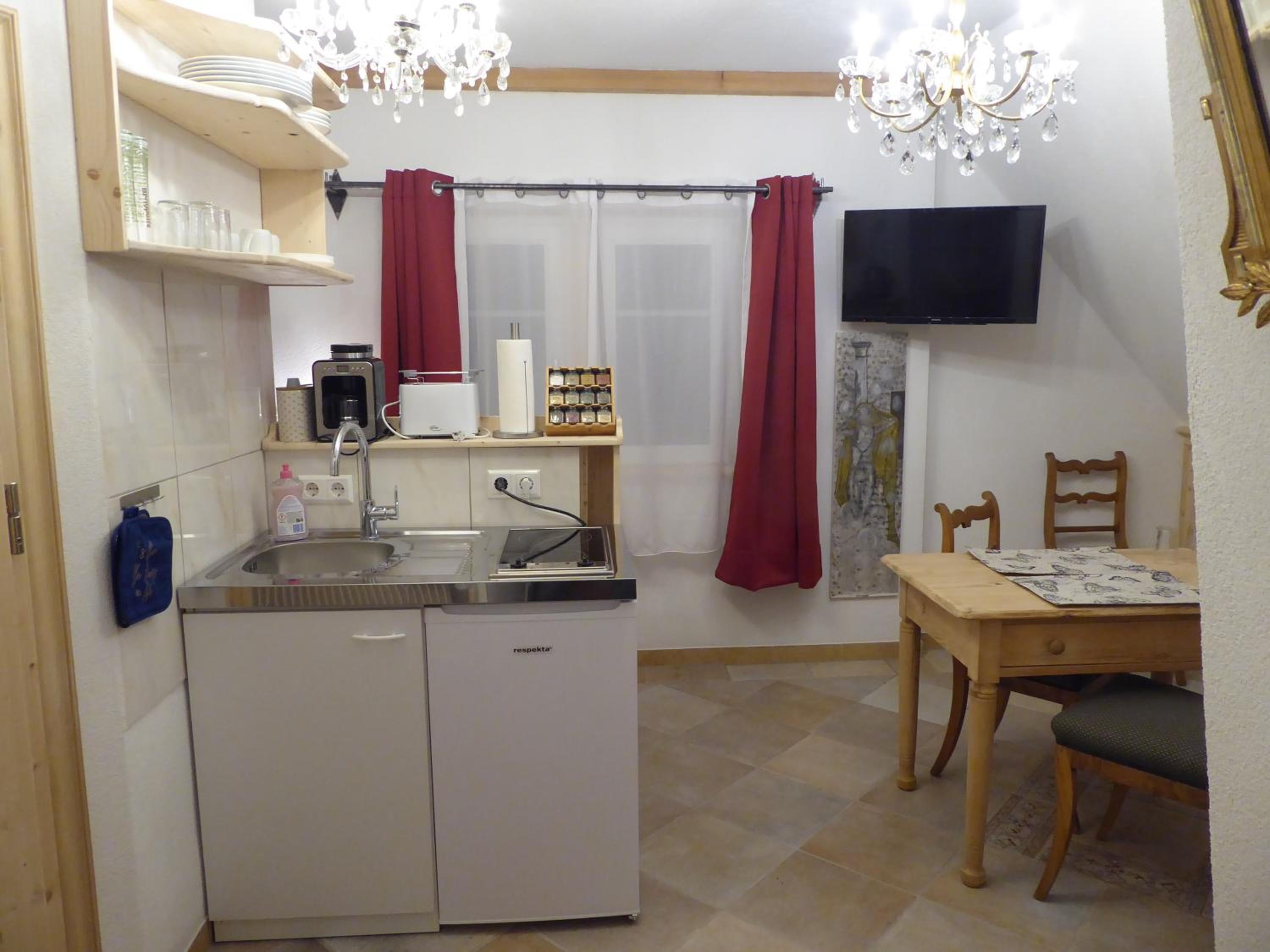 One-Bedroom Apartment - Photo 9