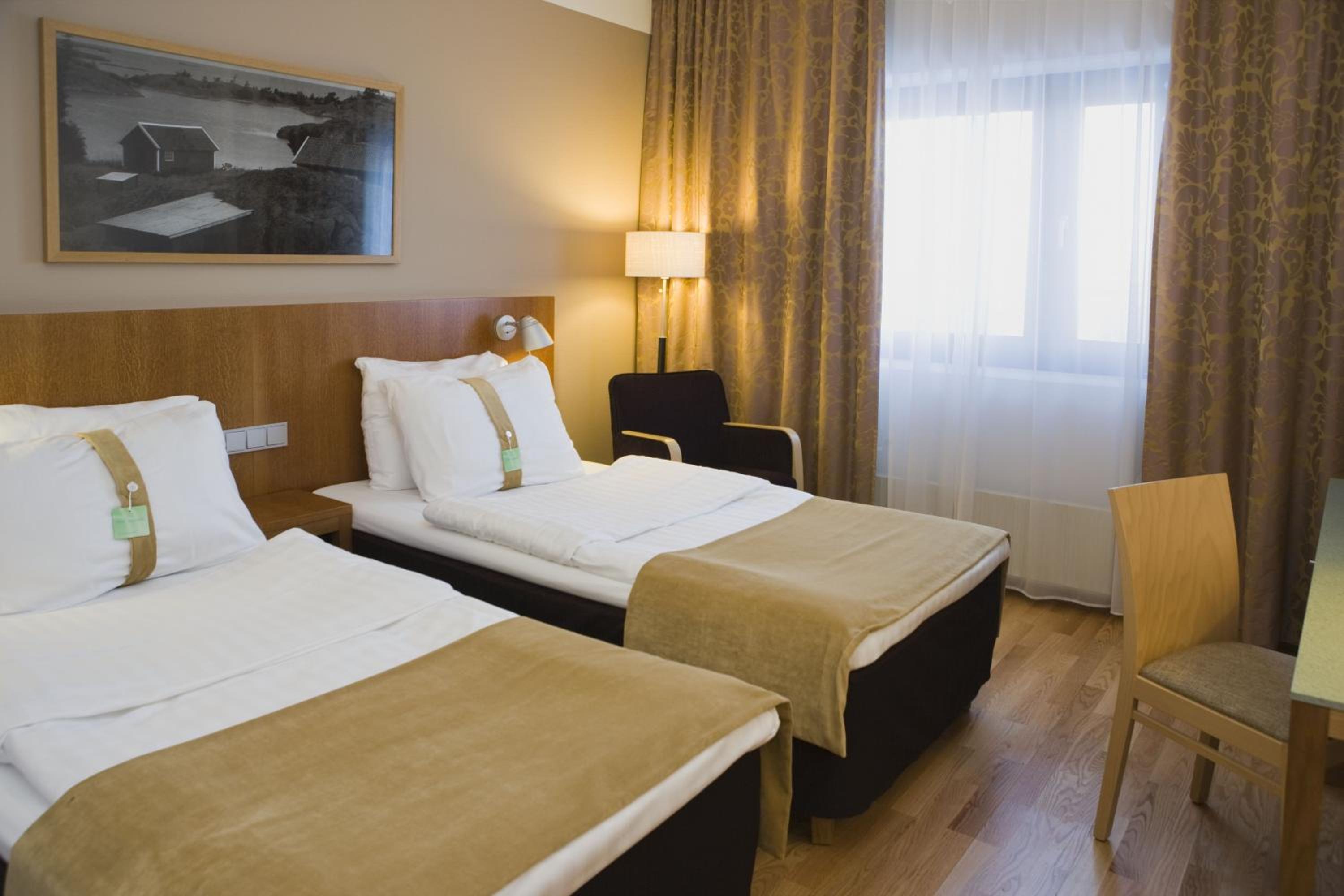 Standard Twin Room - Photo 5